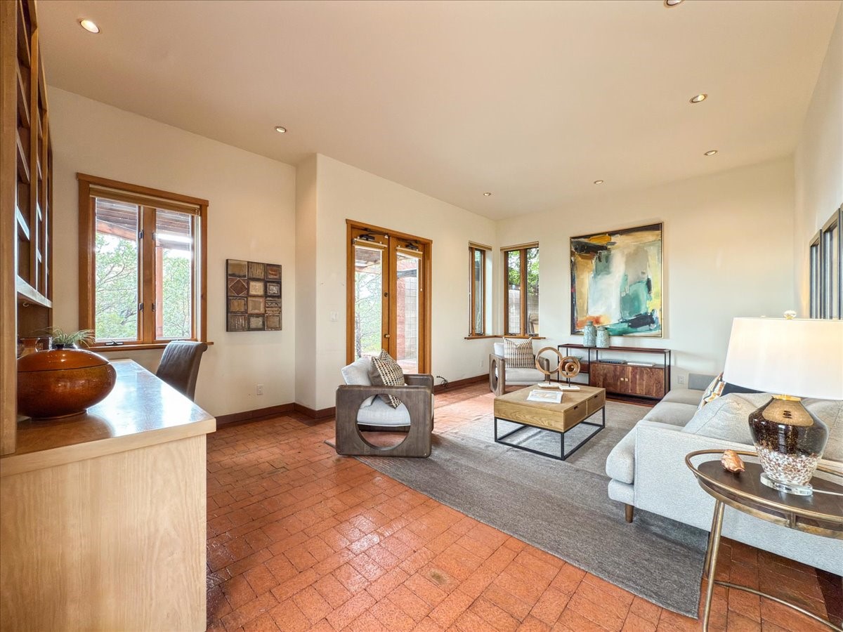 32 Hondo Ridge Road