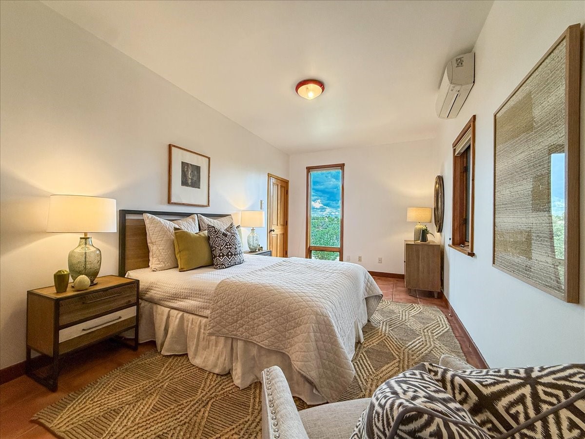 32 Hondo Ridge Road