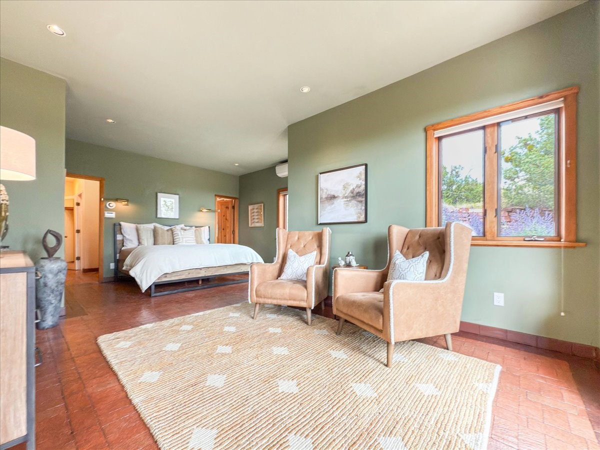 32 Hondo Ridge Road