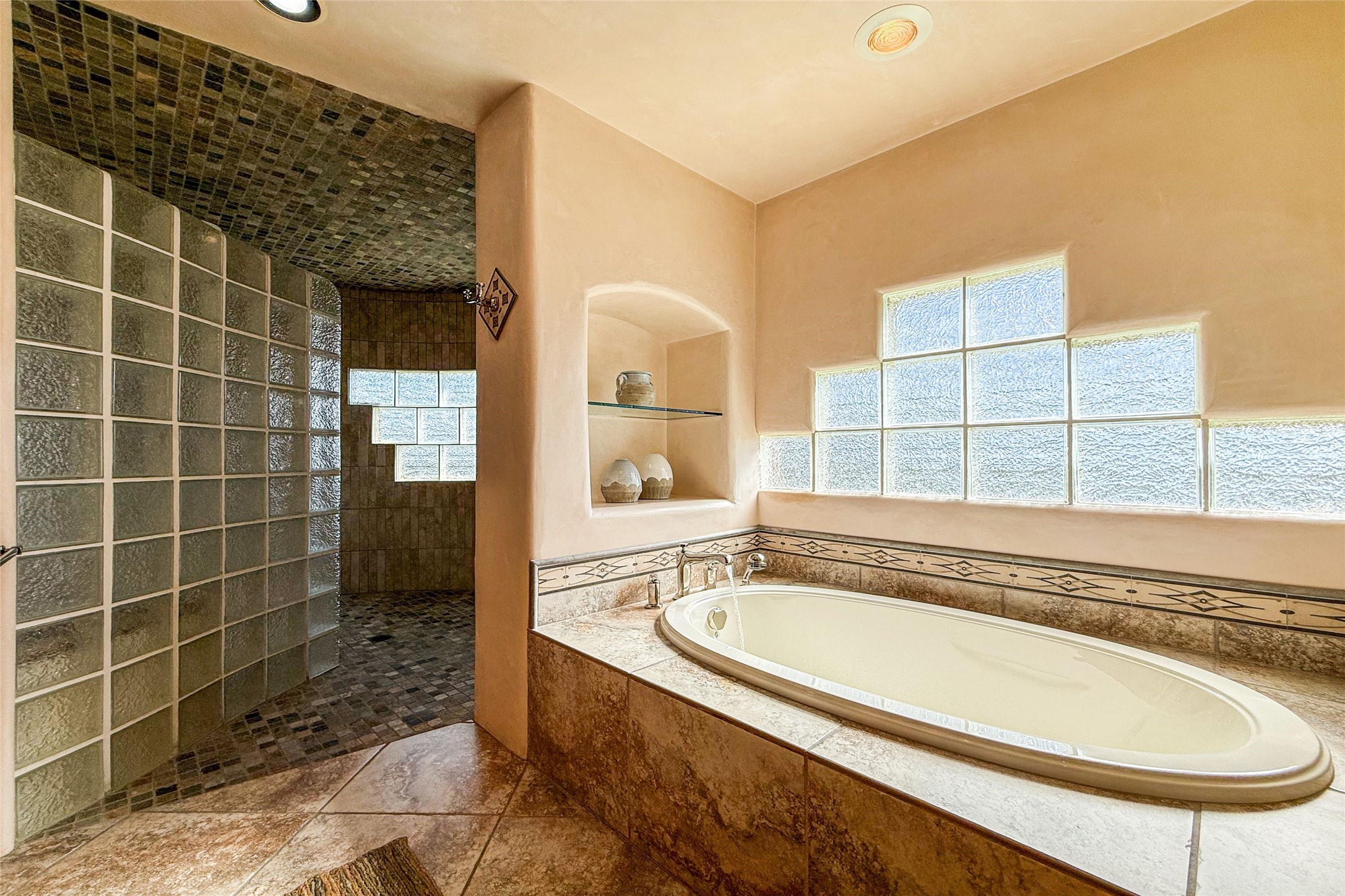 1097 Mansion Ridge Road