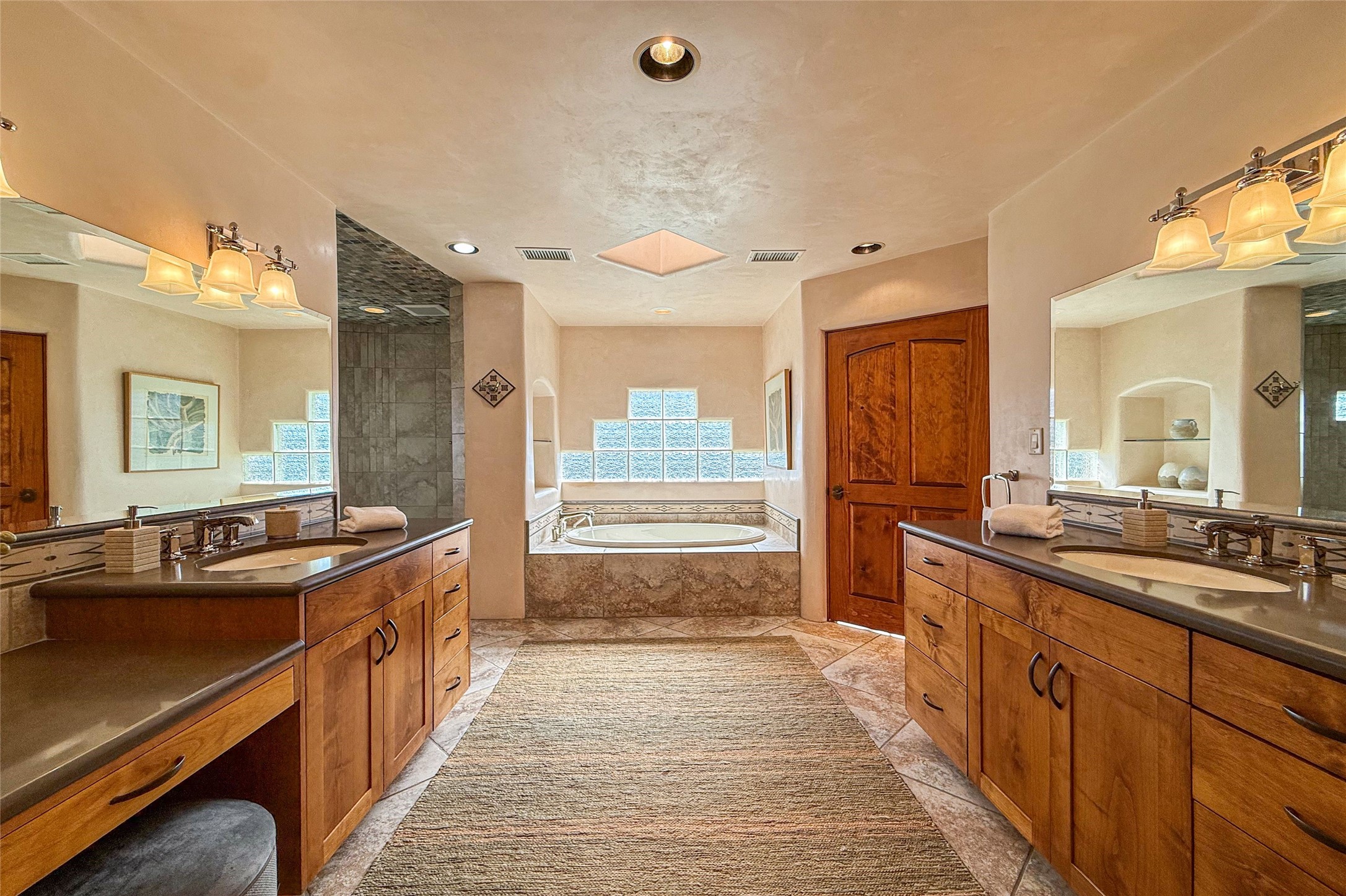 1097 Mansion Ridge Road