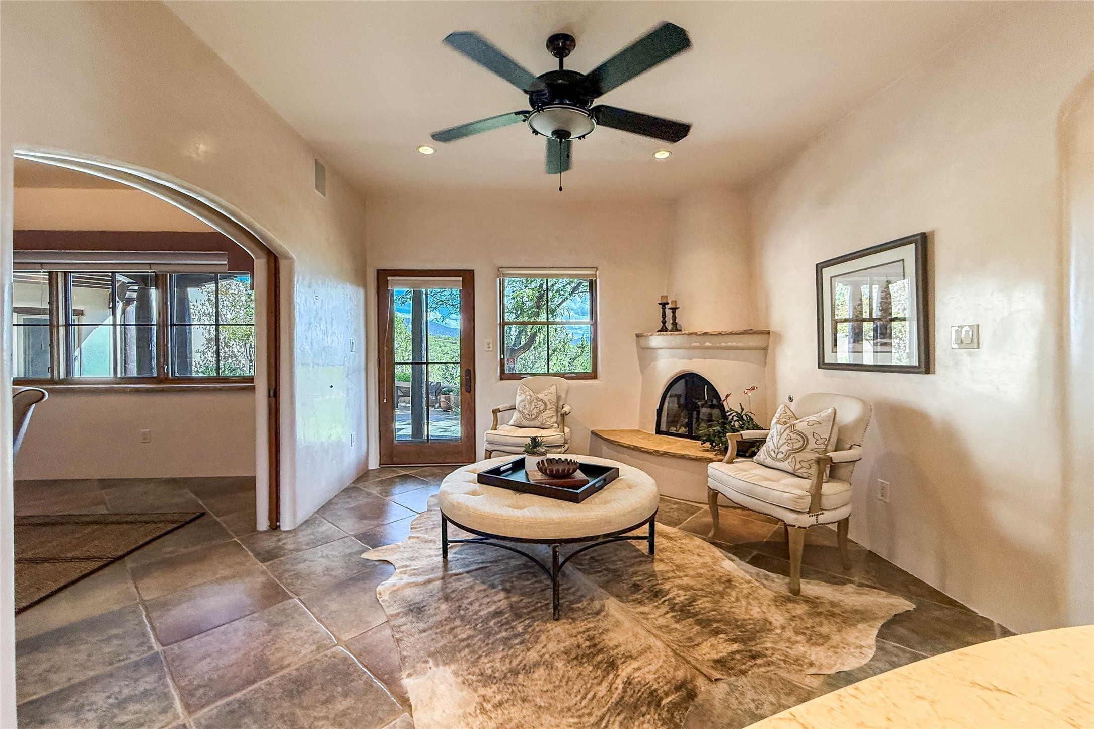 1097 Mansion Ridge Road