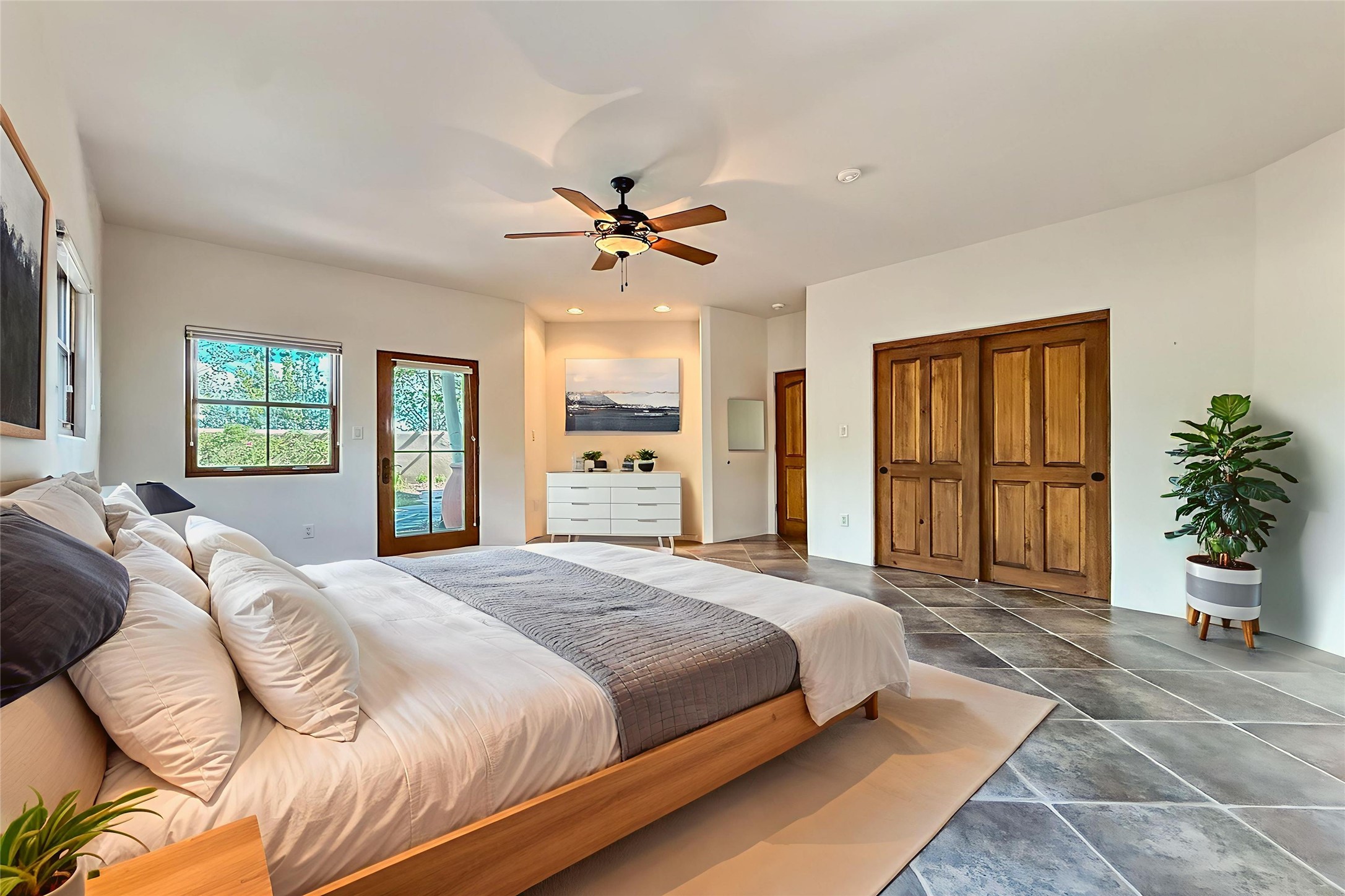 1097 Mansion Ridge Road