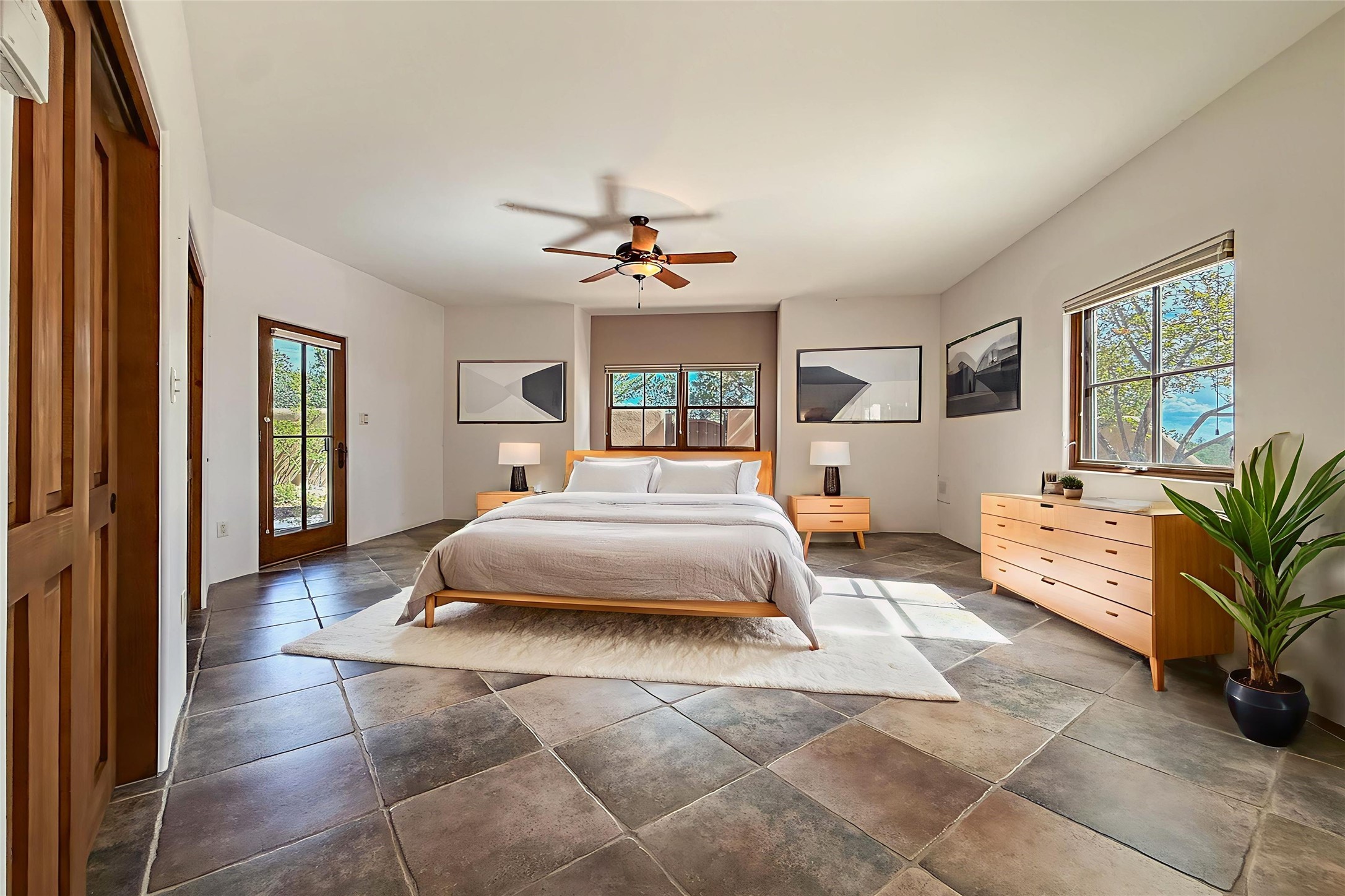 1097 Mansion Ridge Road
