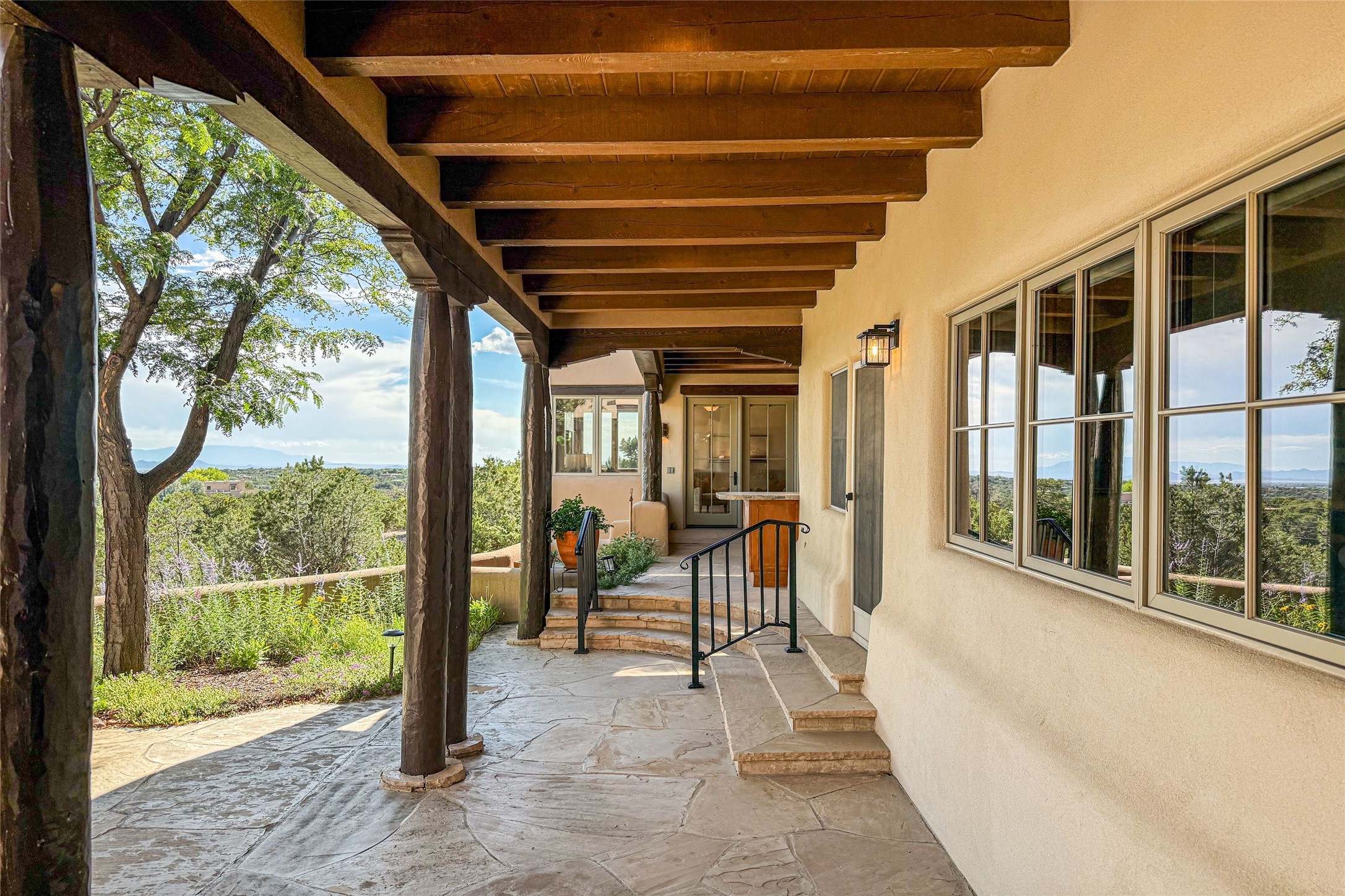 1097 Mansion Ridge Road