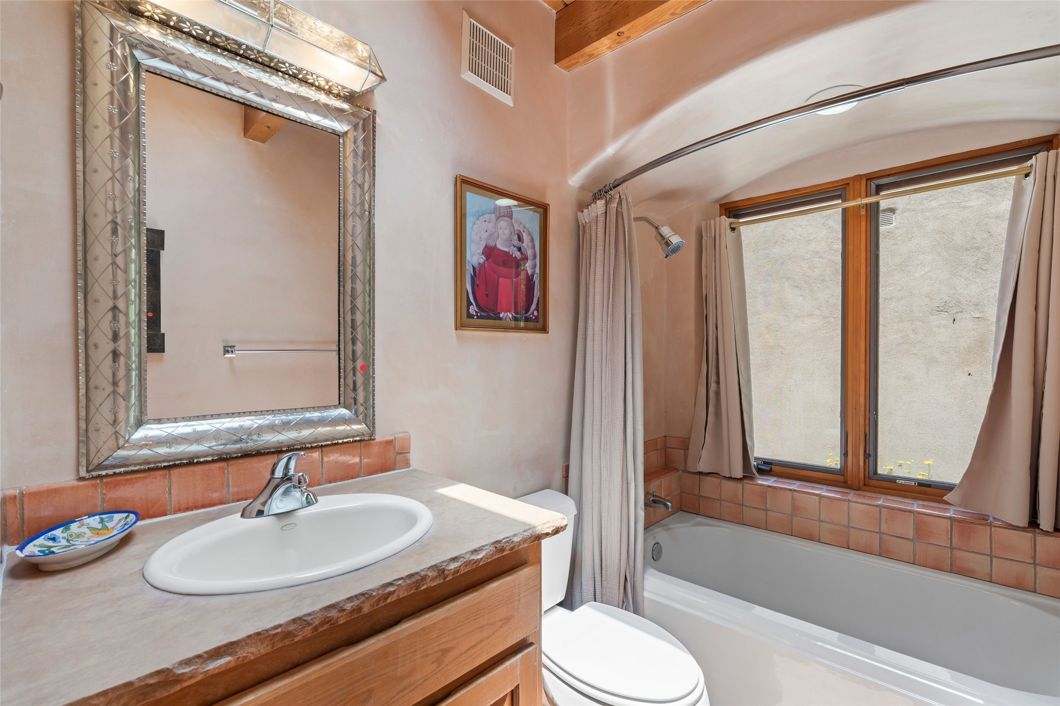 925 Acequia Madre