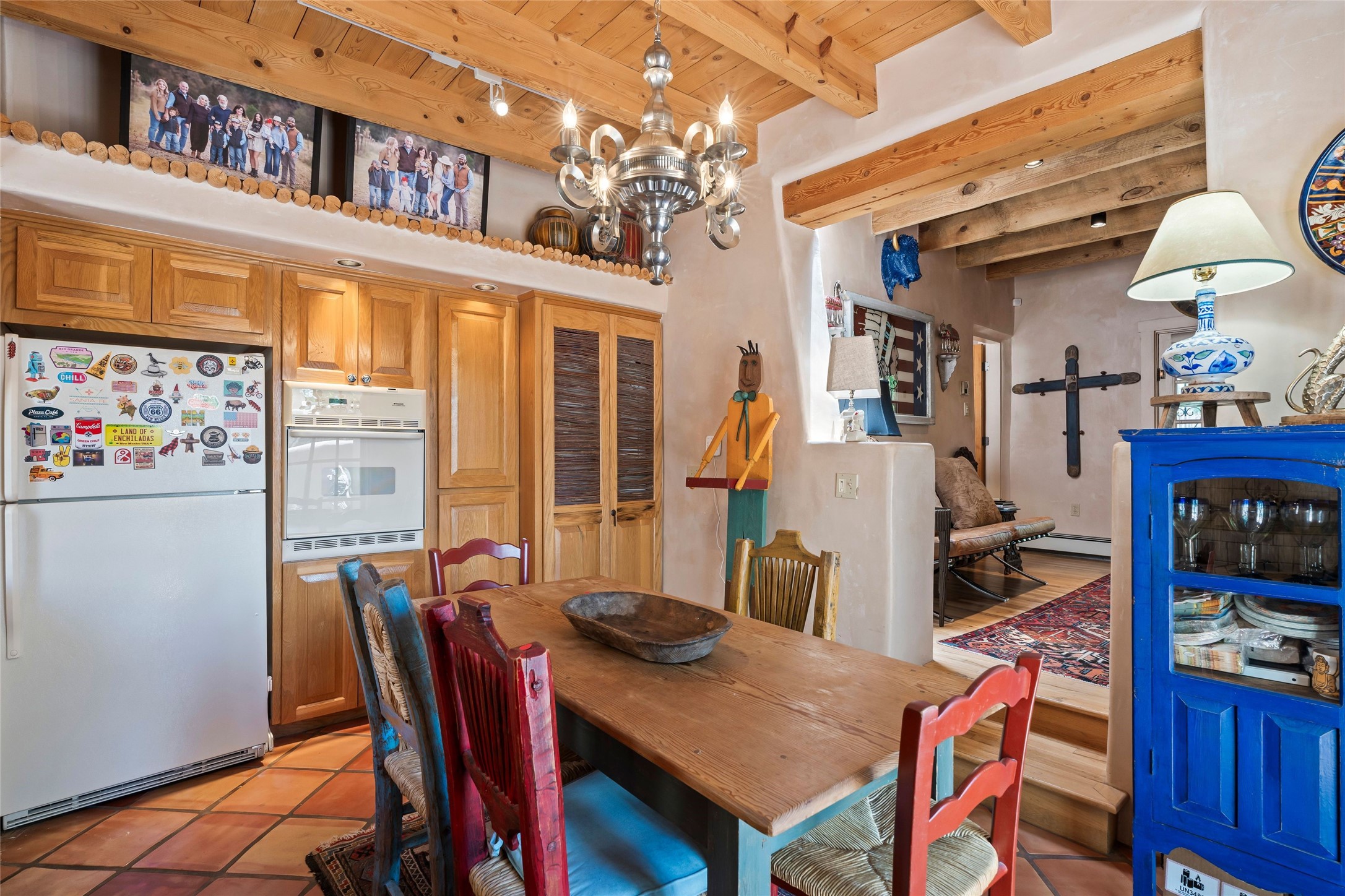 925 Acequia Madre