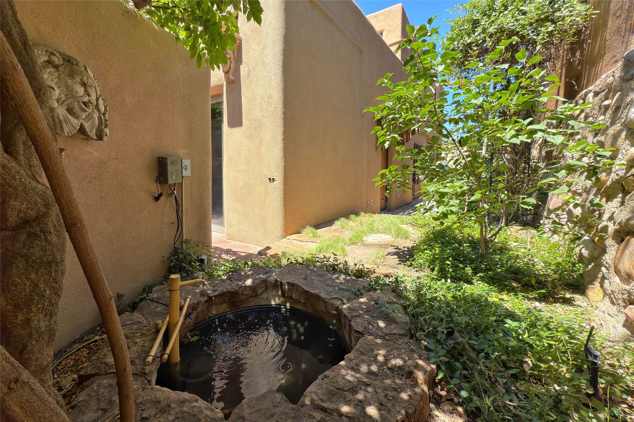 517 Paseo De Peralta