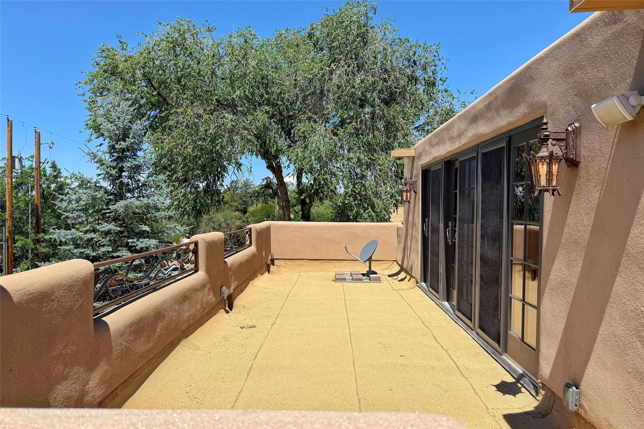 517 Paseo De Peralta