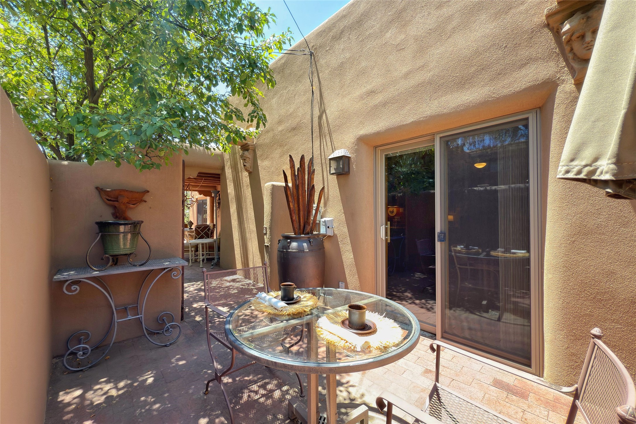 517 Paseo De Peralta