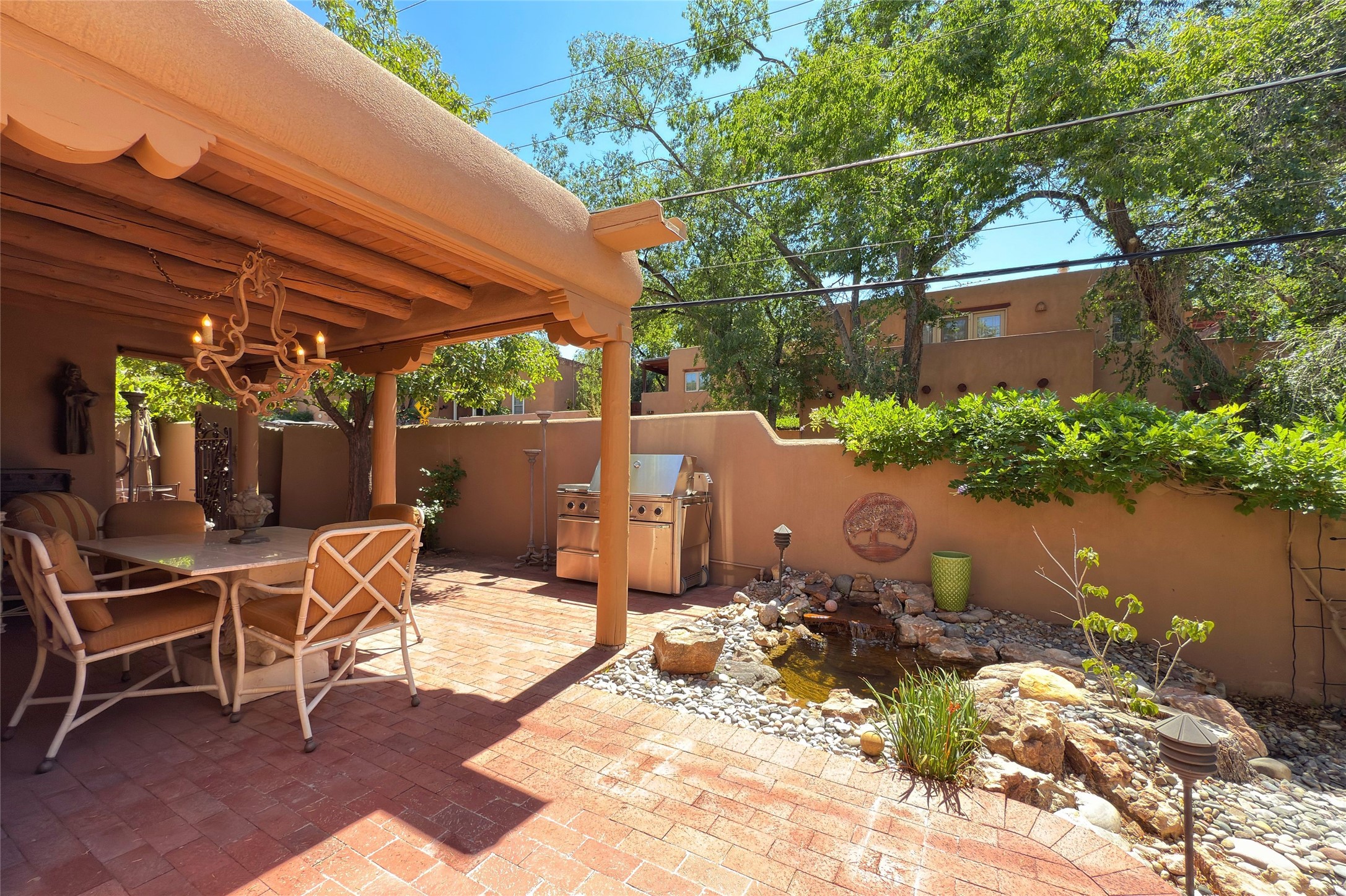 517 Paseo De Peralta