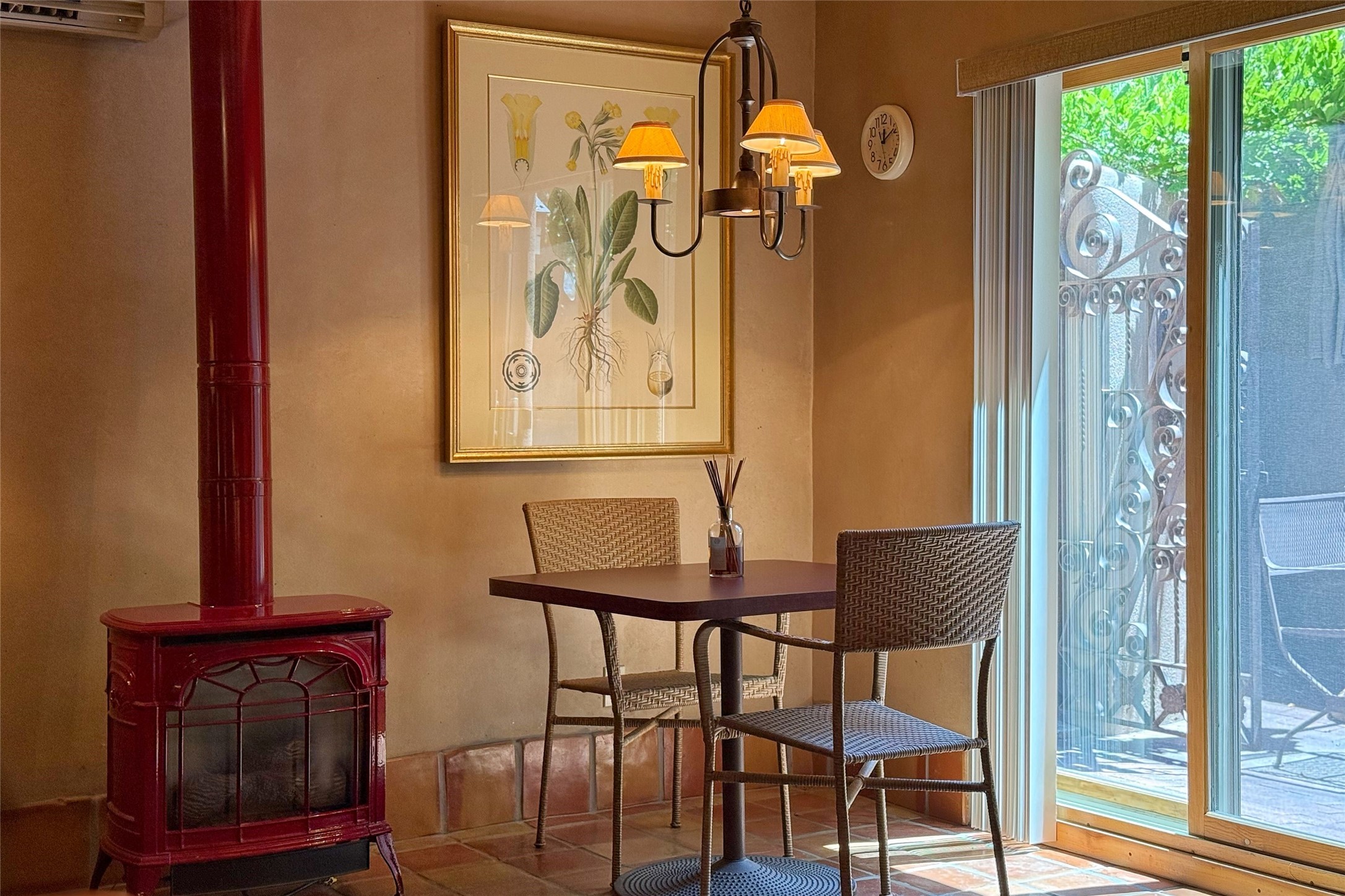 517 Paseo De Peralta