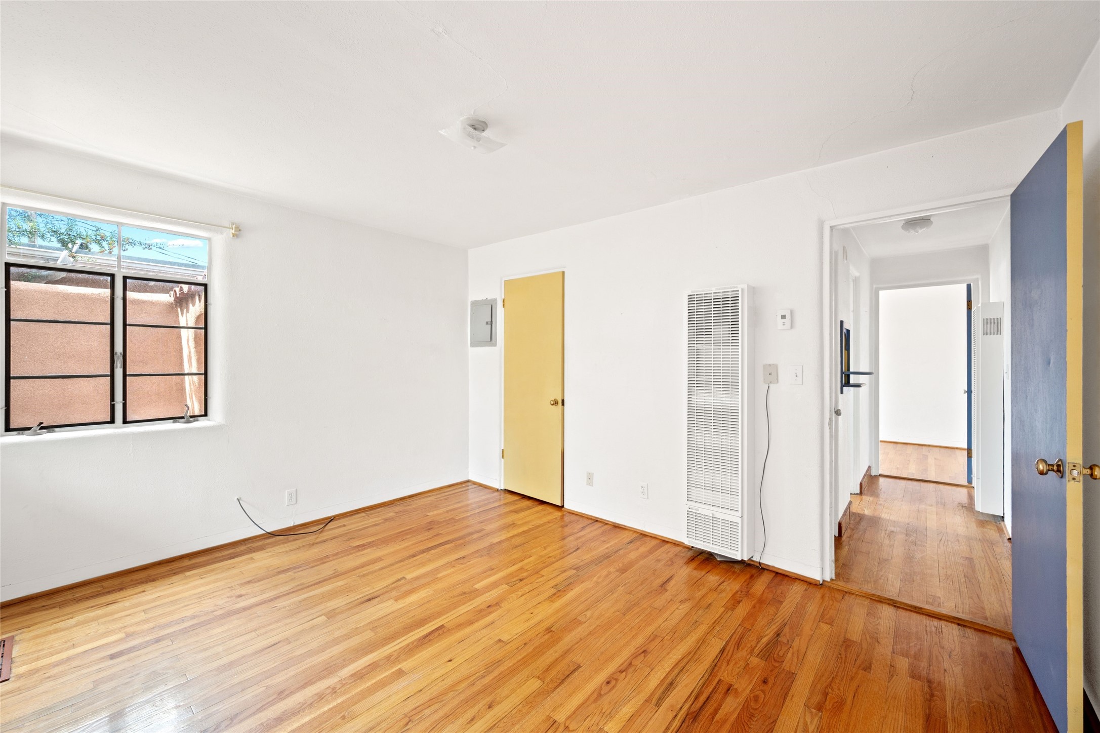 323 Cordova