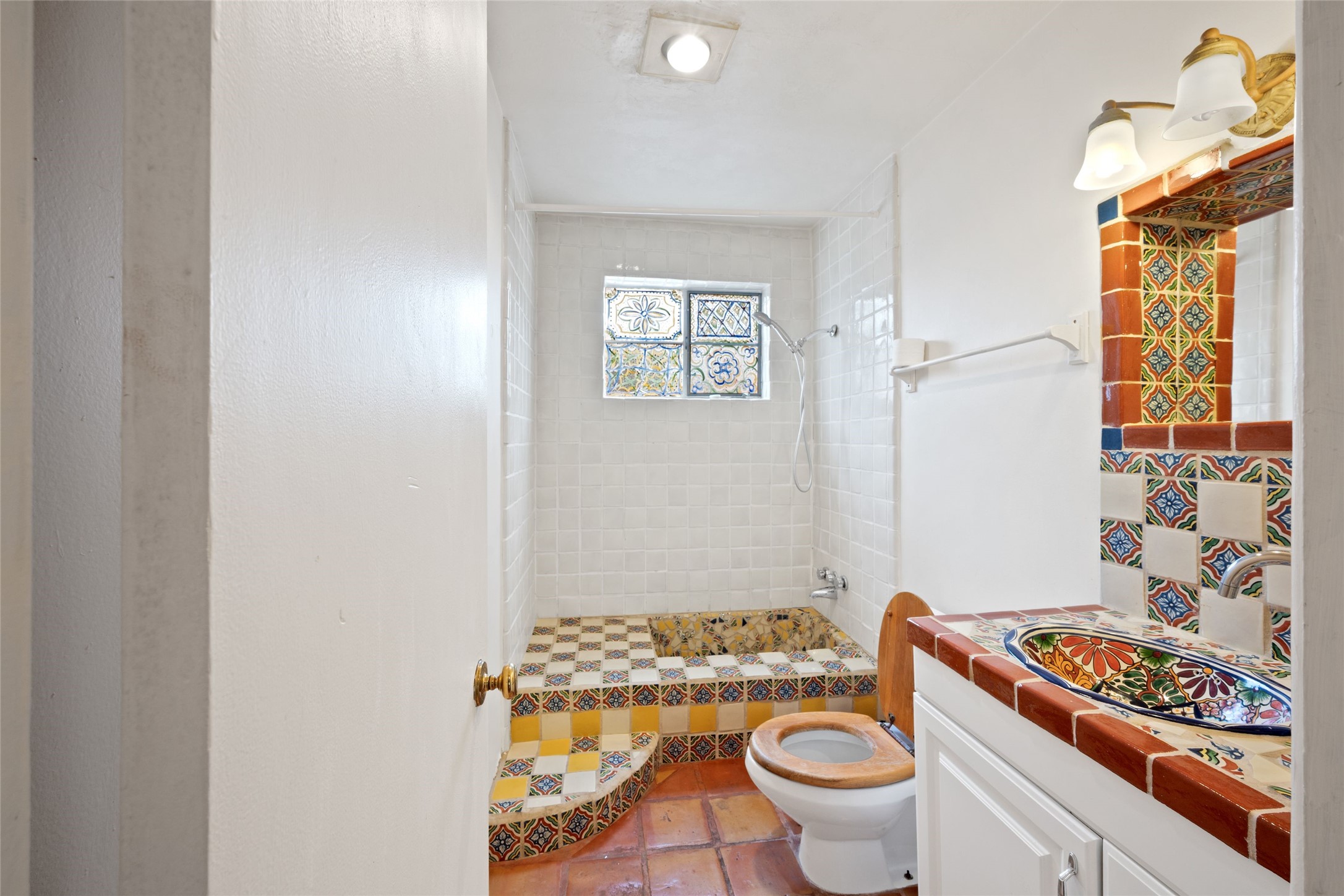 323 Cordova