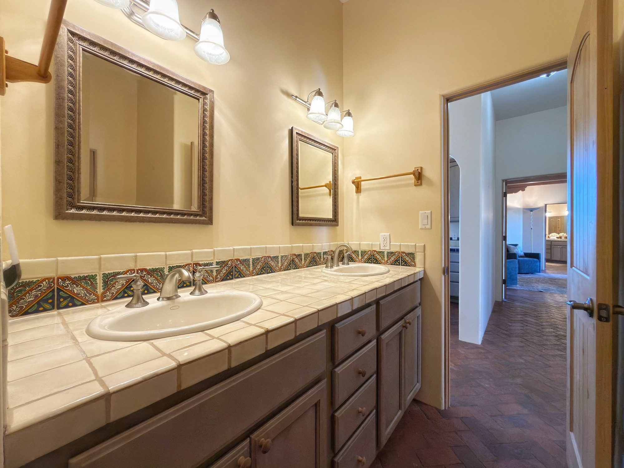 11 N Rancho De Bosque