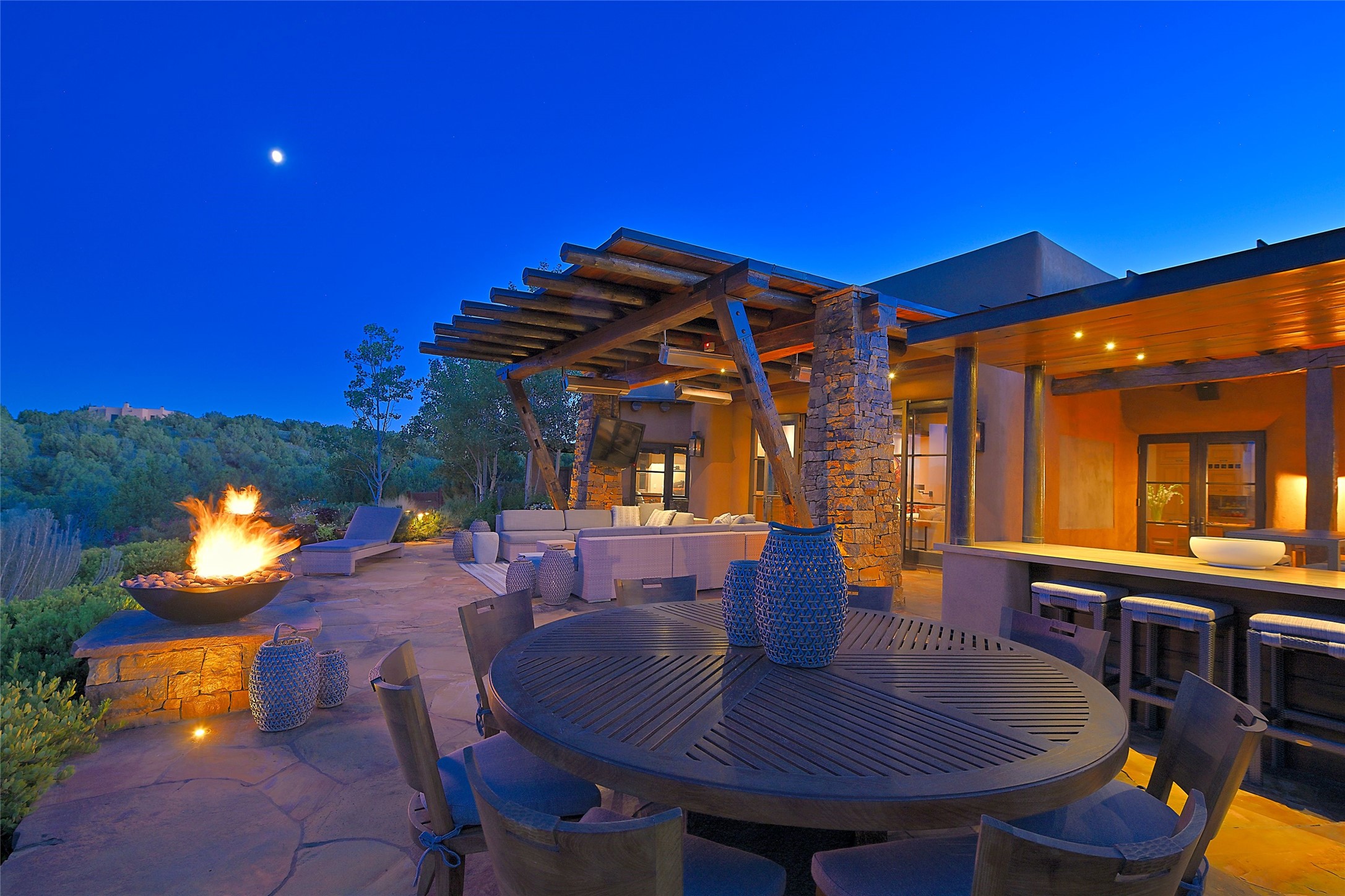 77 Headquarters Trail