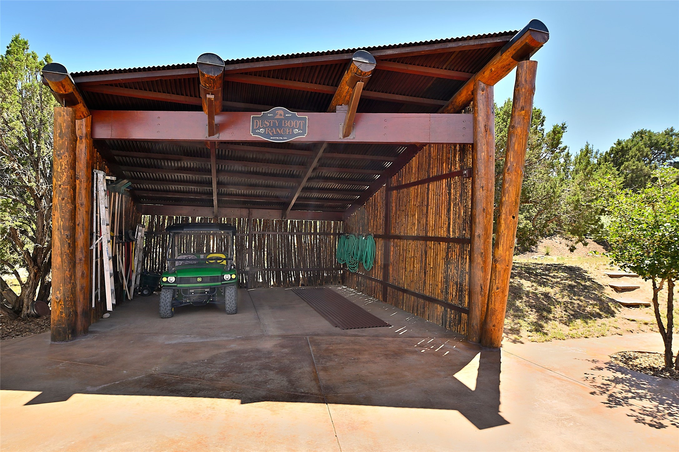 77 Headquarters Trail