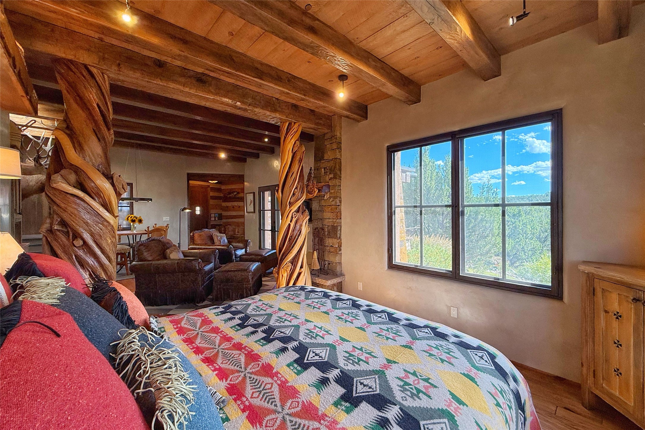 77 Headquarters Trail