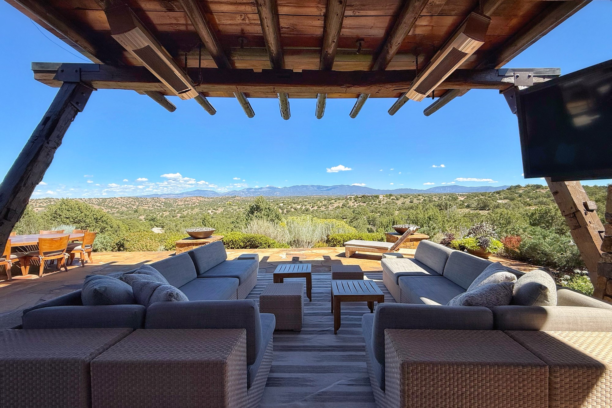 77 Headquarters Trail