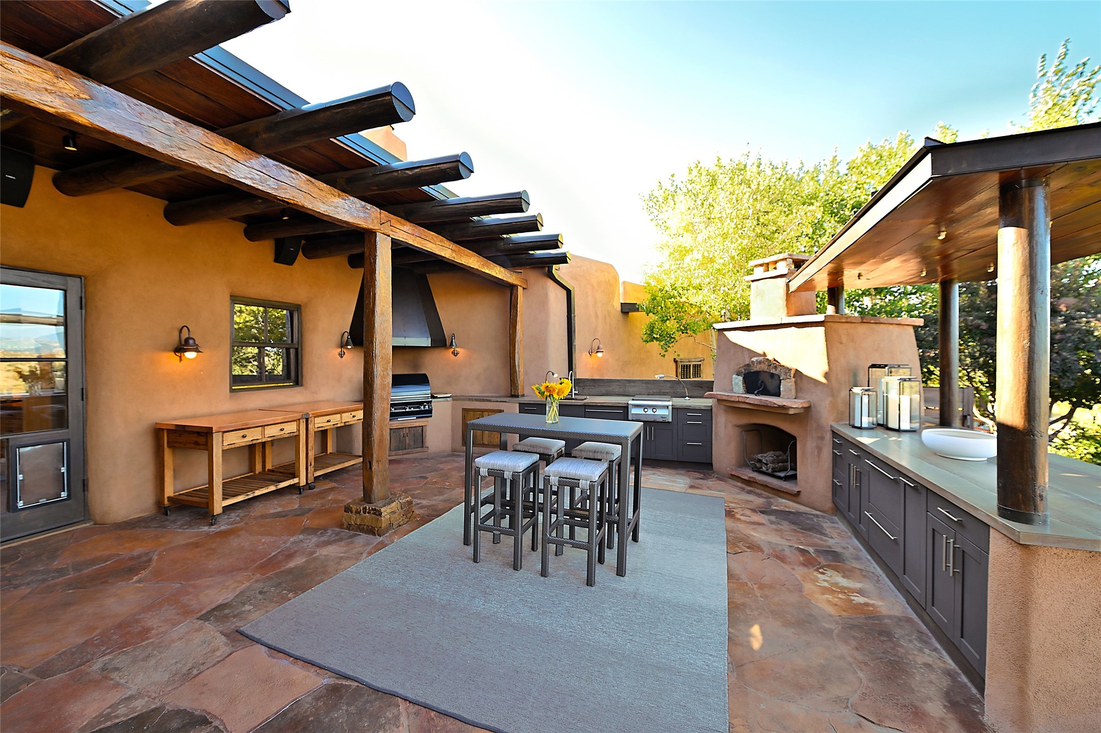 77 Headquarters Trail