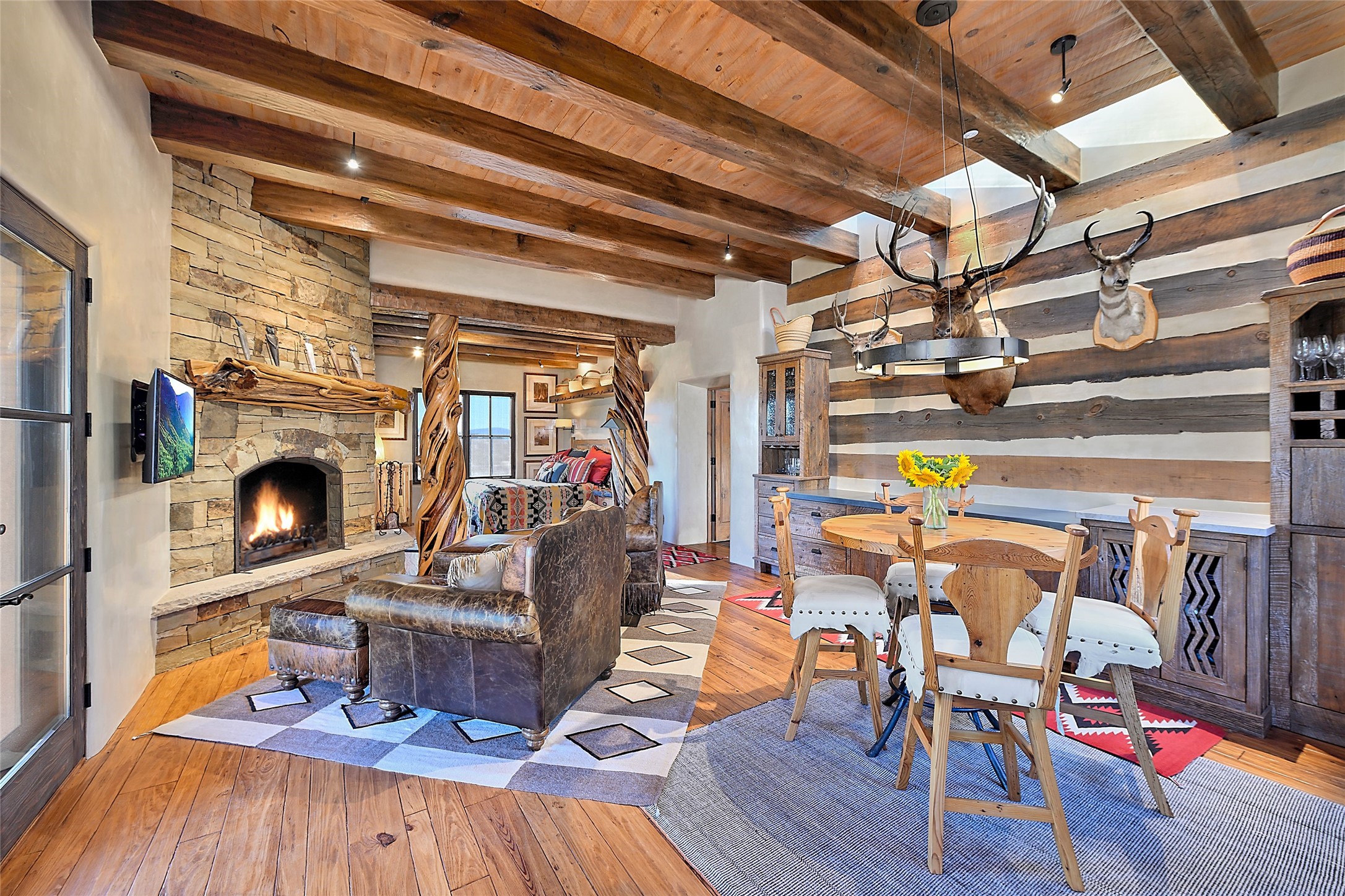 77 Headquarters Trail