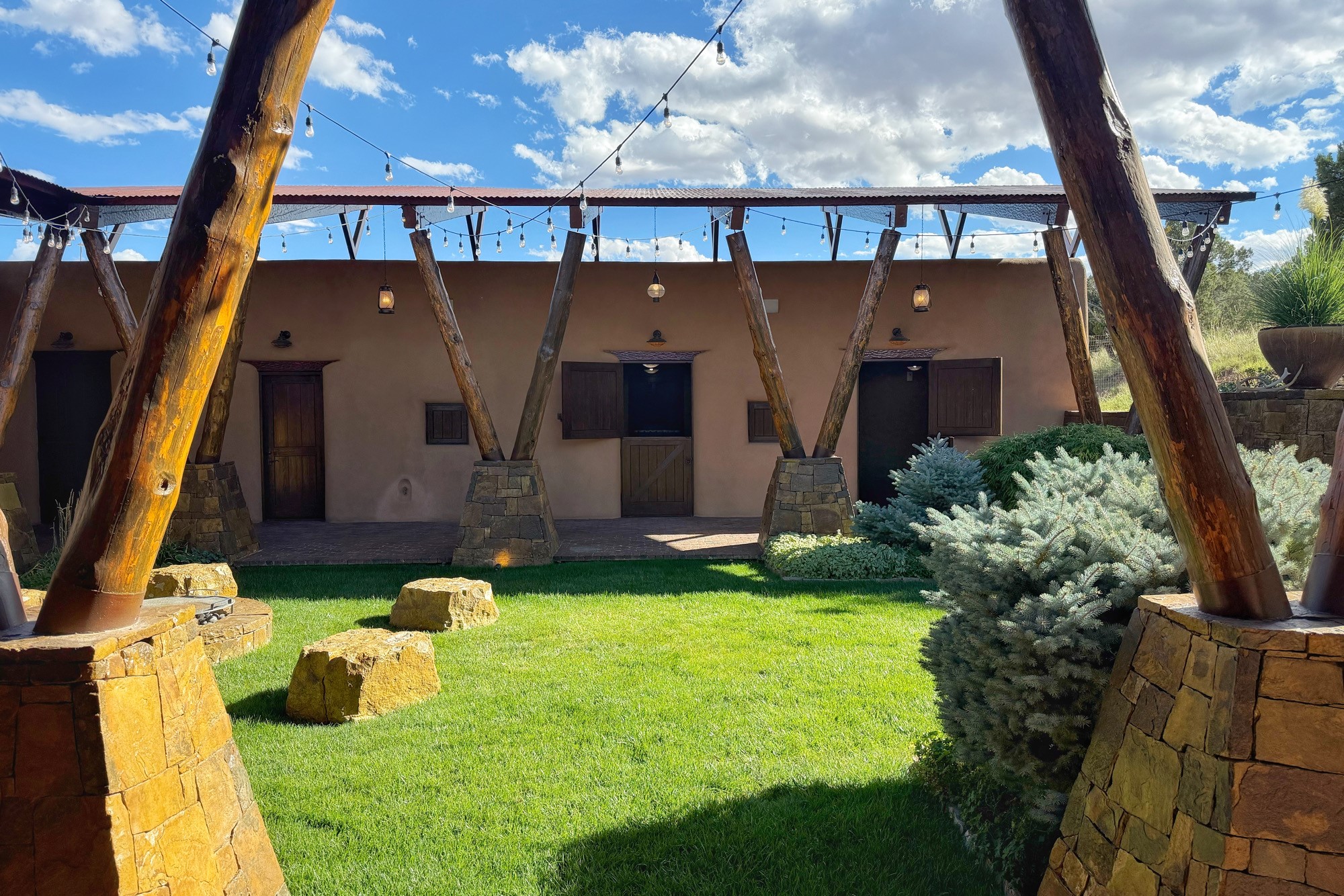 77 Headquarters Trail