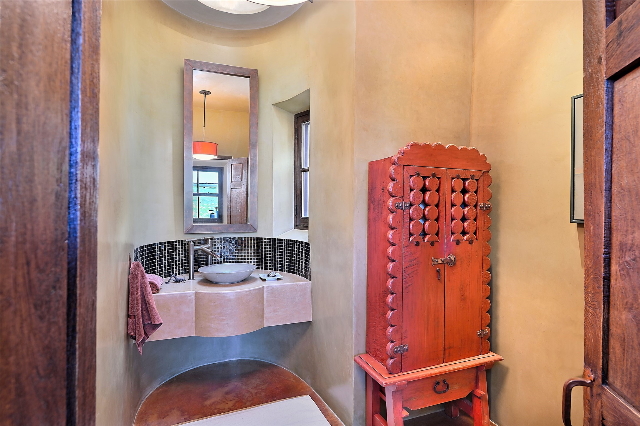 77 Headquarters Trail