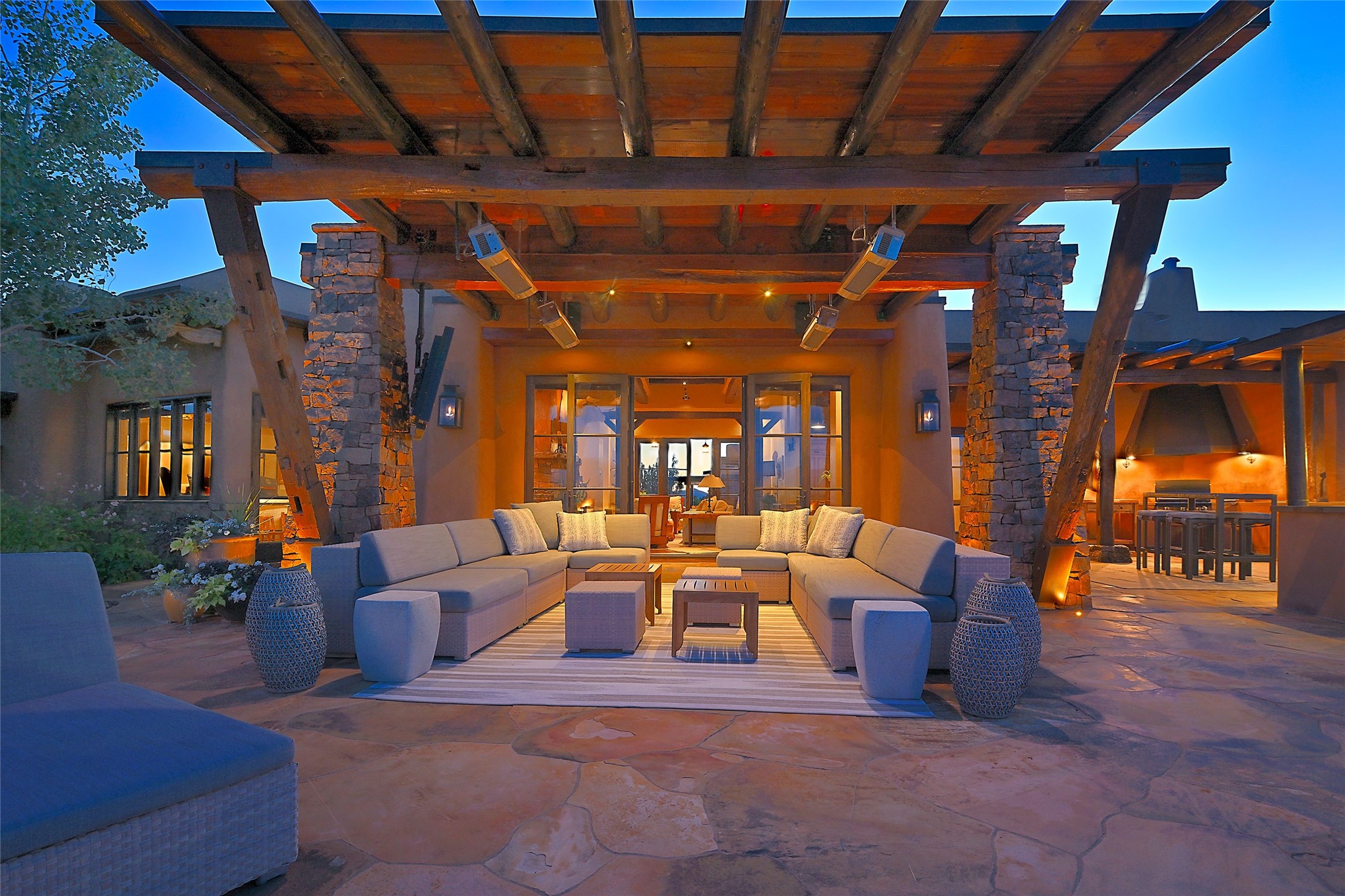 77 Headquarters Trail