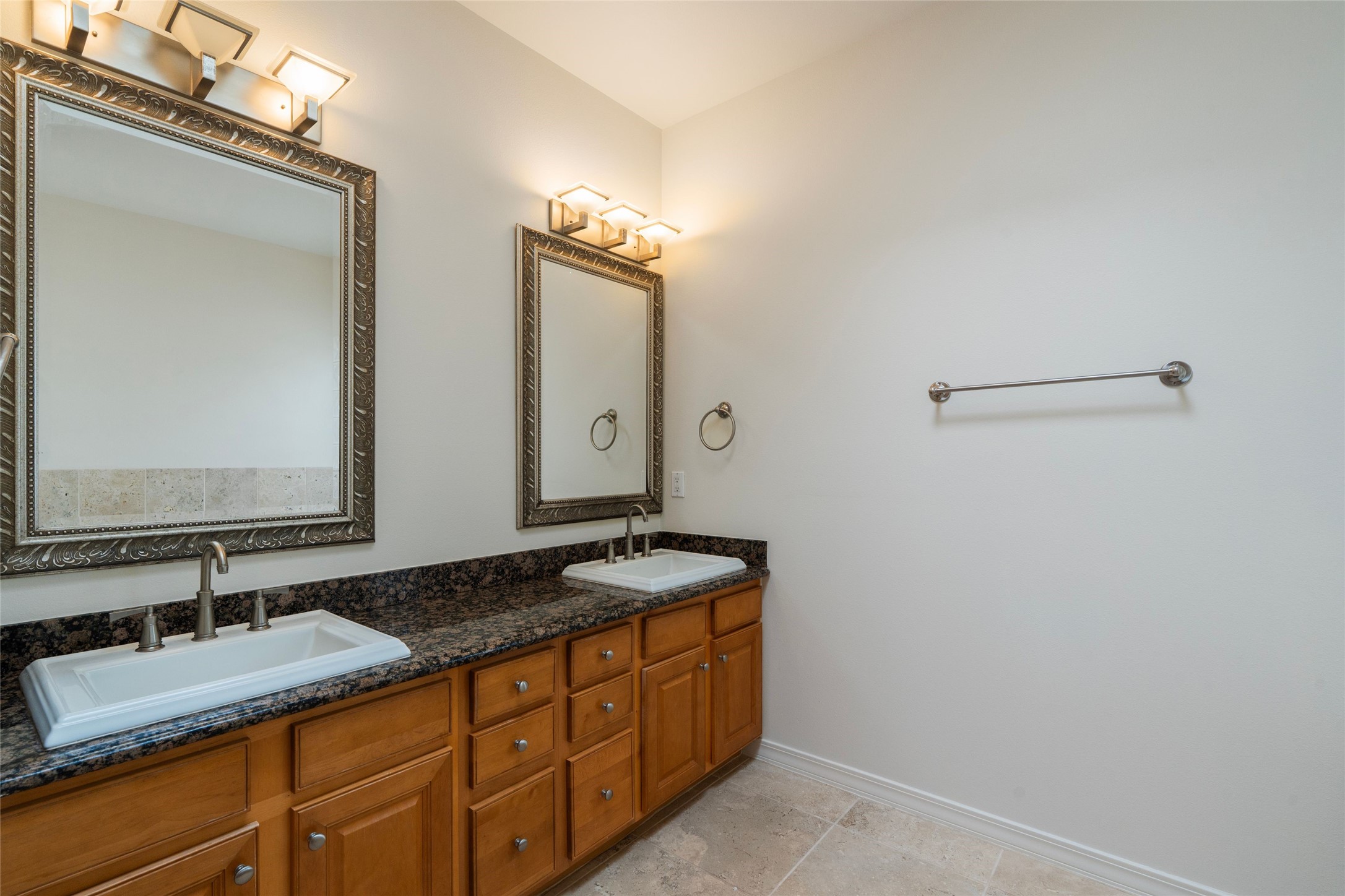 16 Via Getruditas Loop