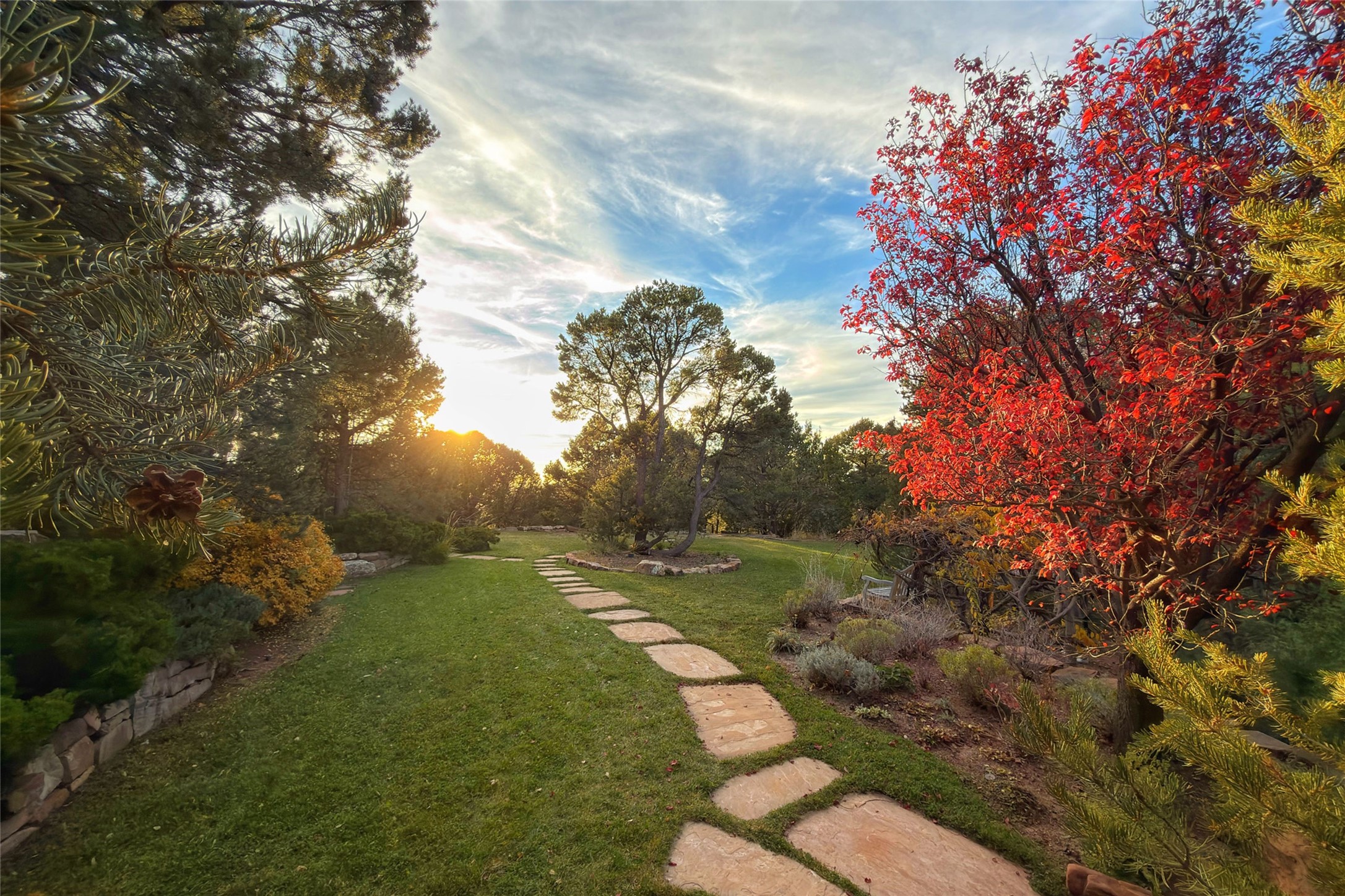 1424 & 1425 Old Sunset Trail