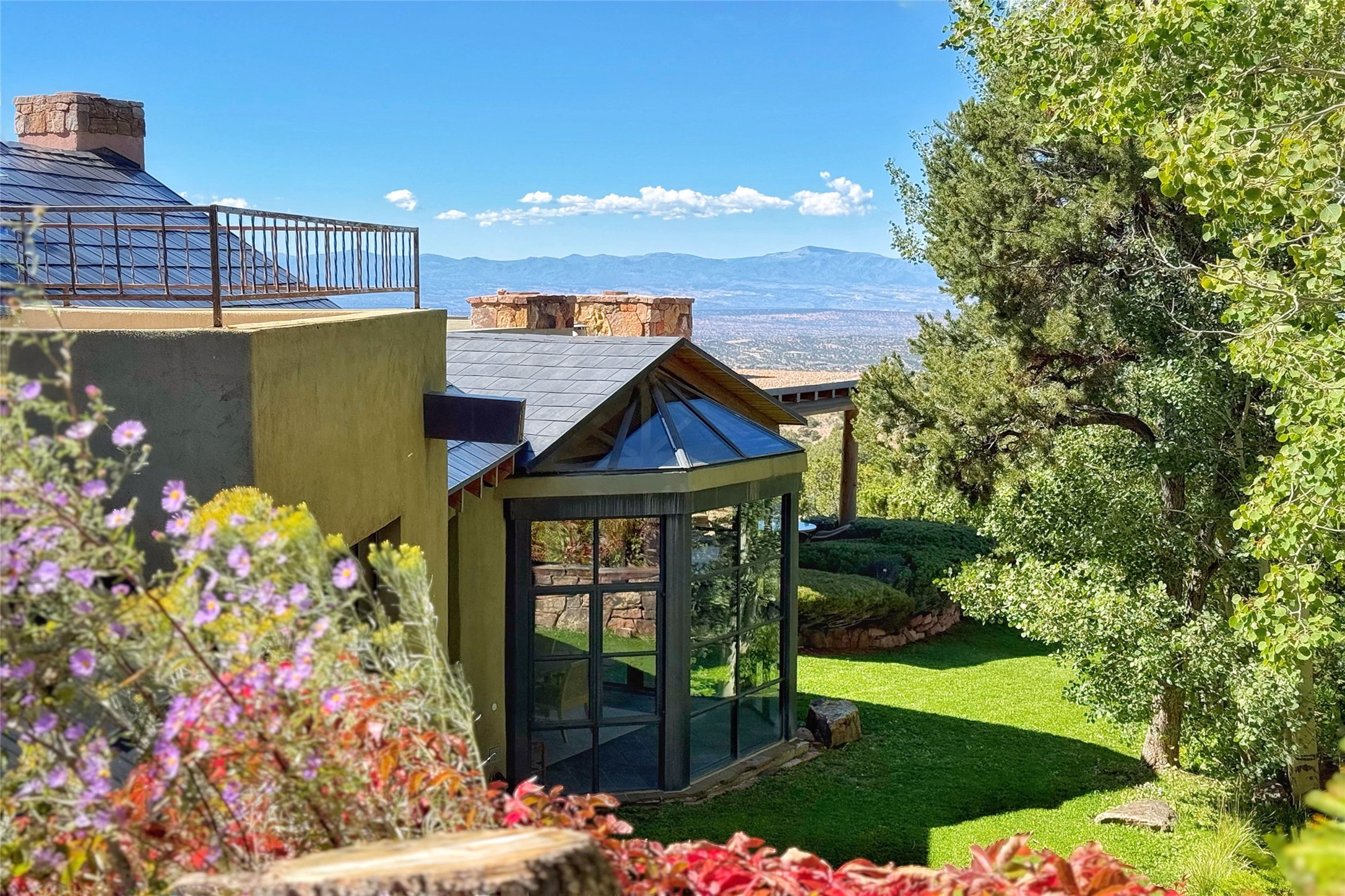 1424 & 1425 Old Sunset Trail