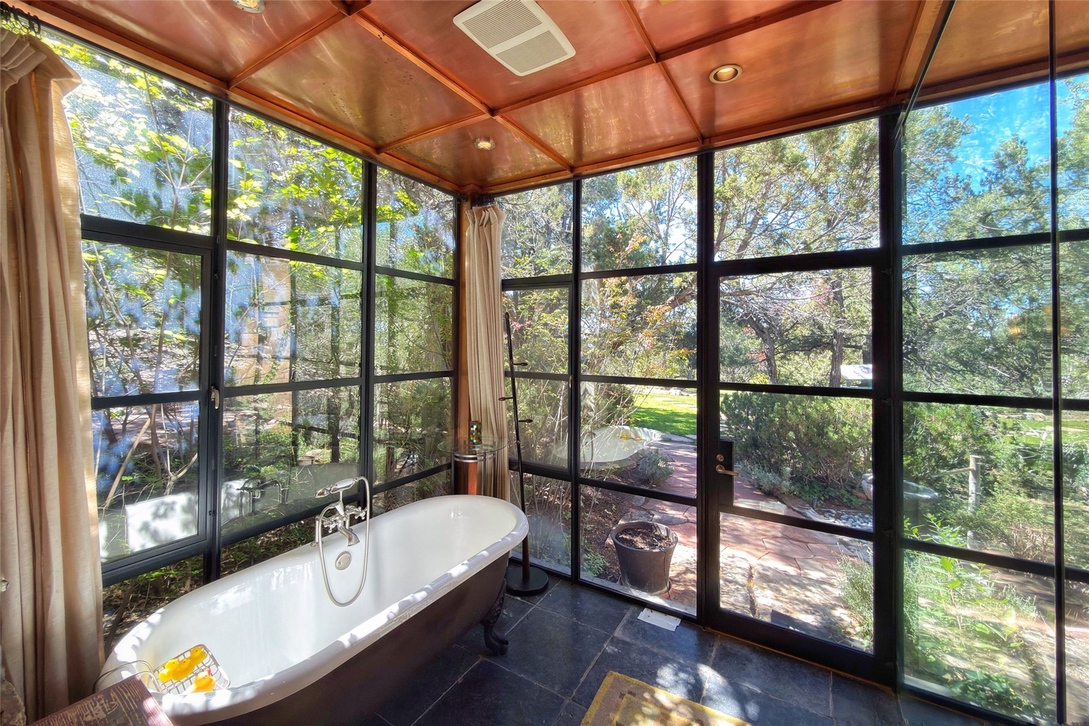 1424 & 1425 Old Sunset Trail