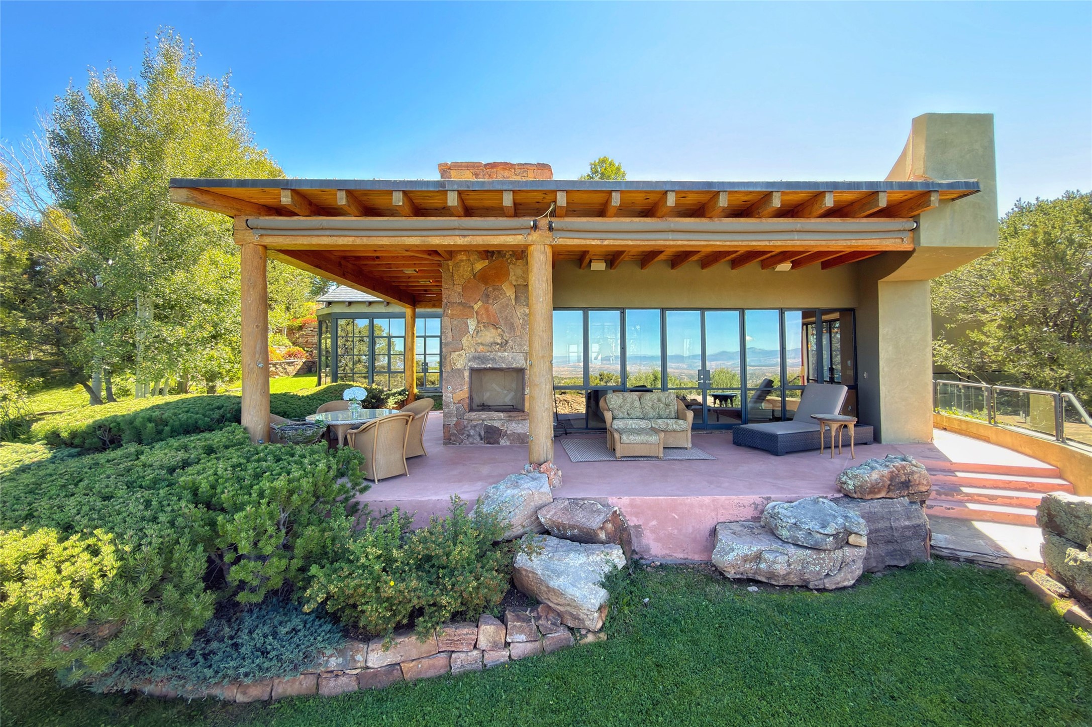 1424 & 1425 Old Sunset Trail