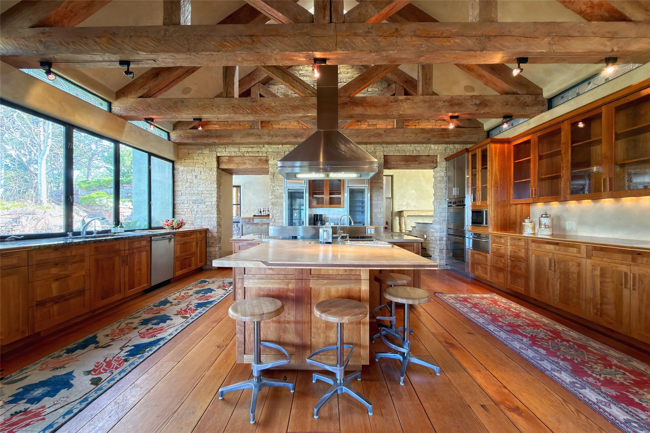 1424 & 1425 Old Sunset Trail