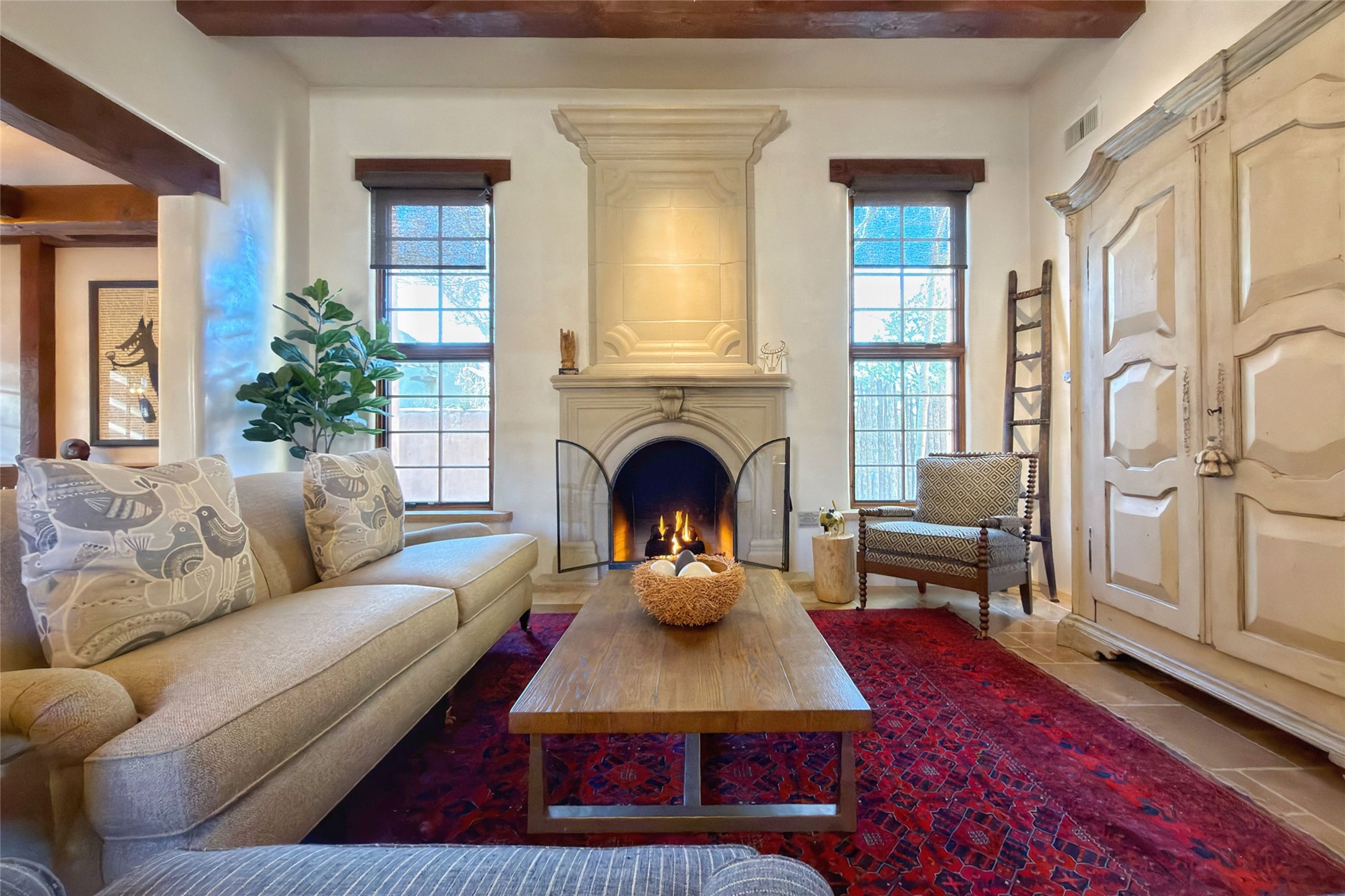 616 C E Alameda Street