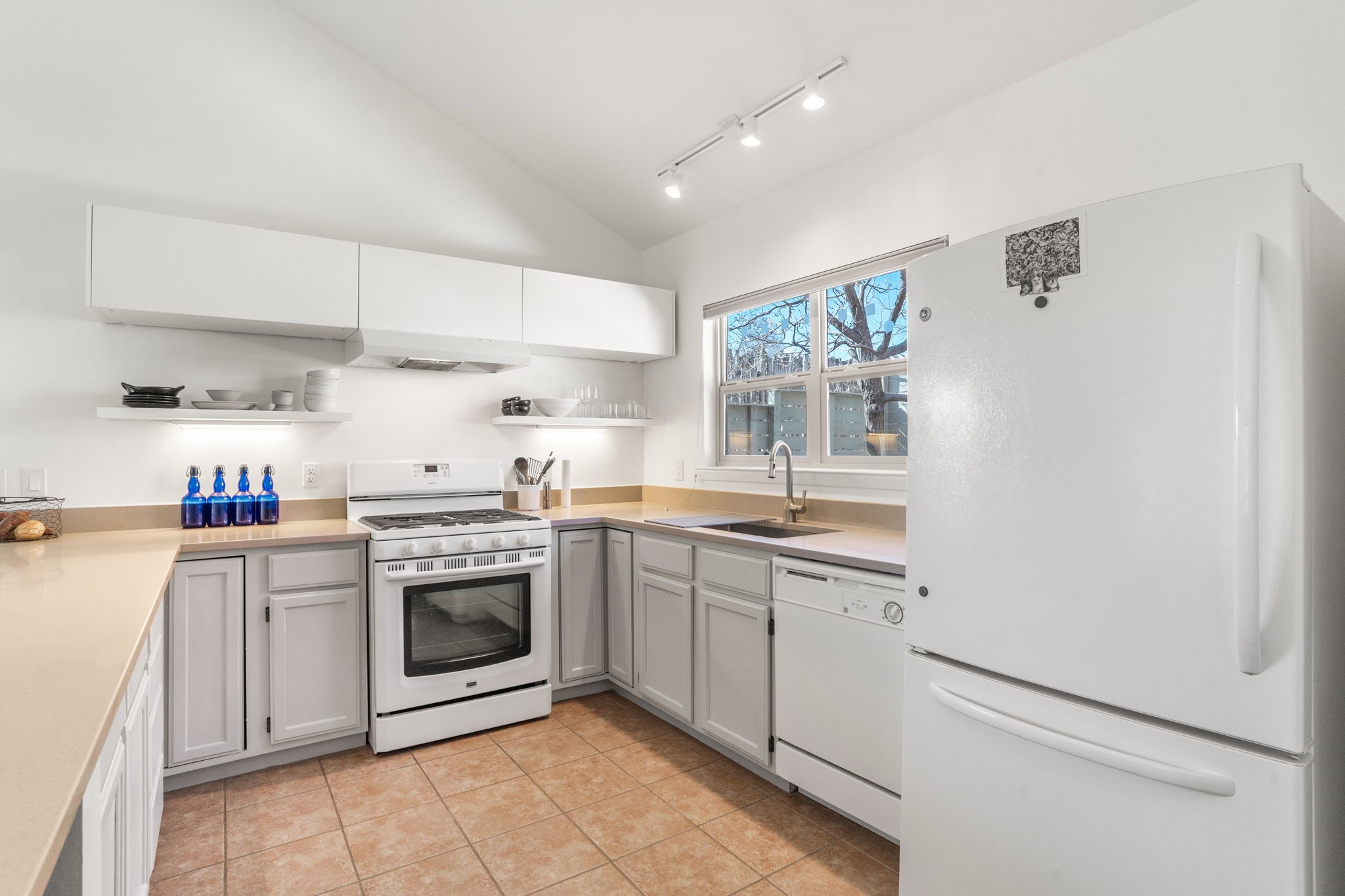 3466 Cerrillos Road L2