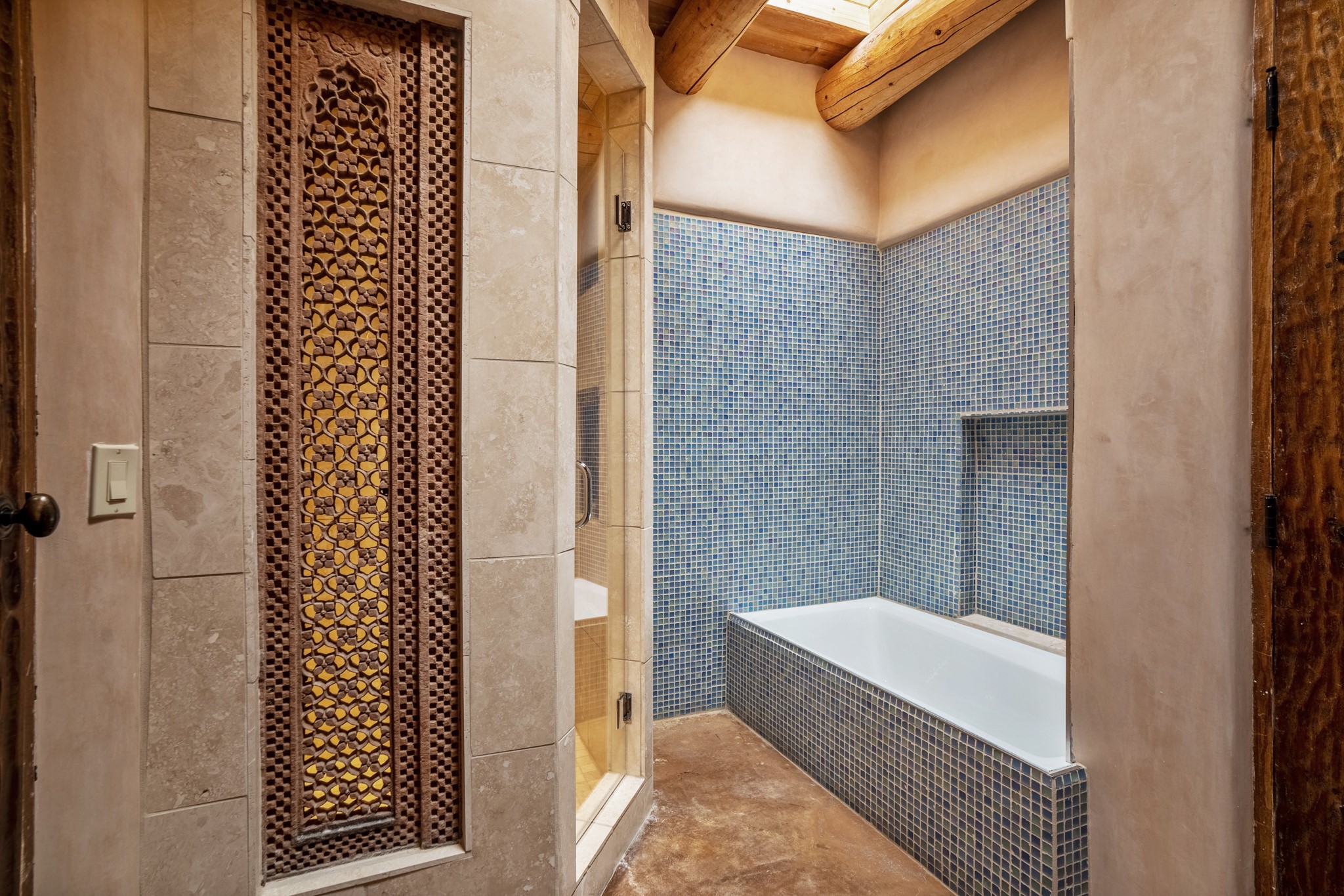 1564 Cerro Gordo Road