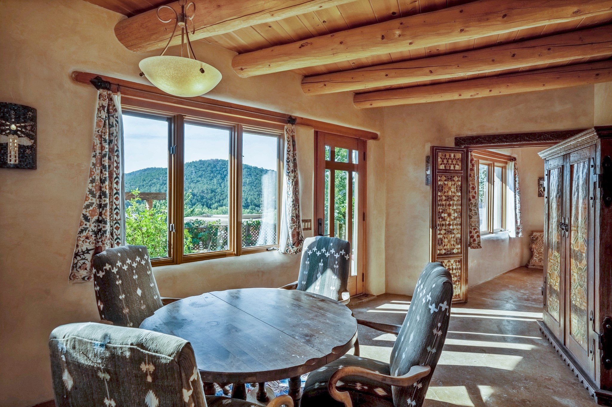 1564 Cerro Gordo Road