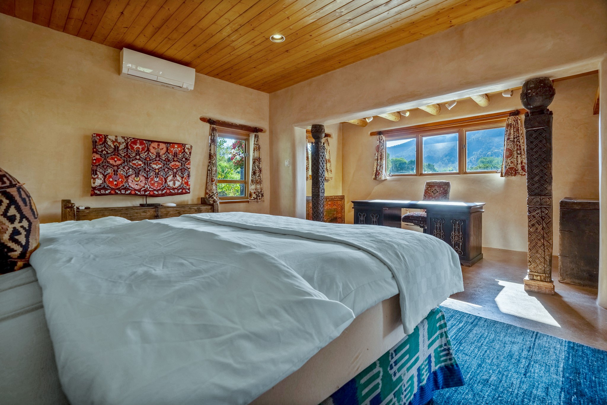 1564 Cerro Gordo Road