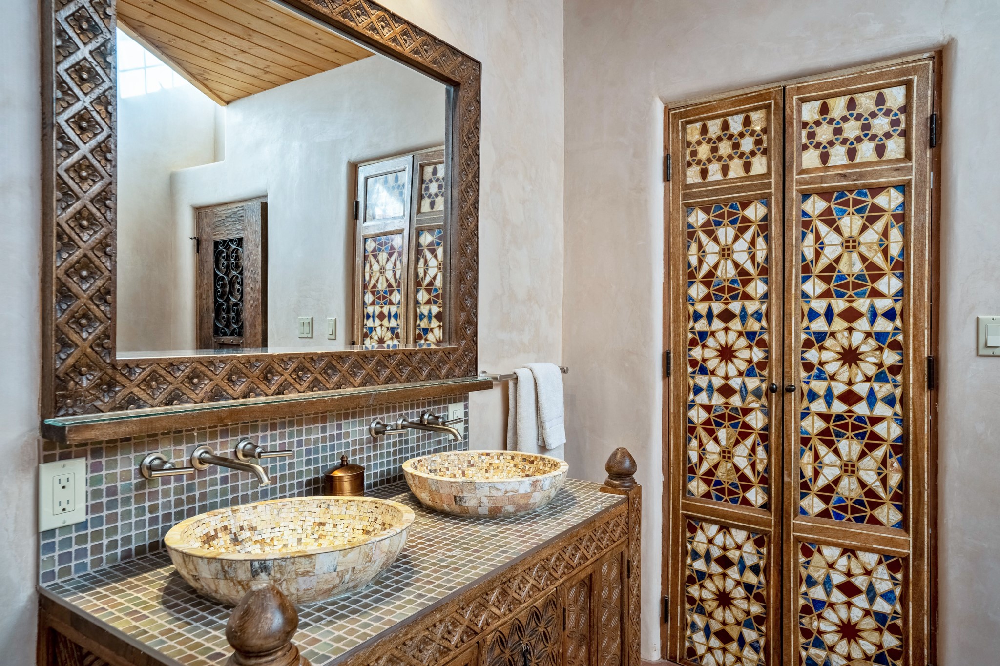 1564 Cerro Gordo Road