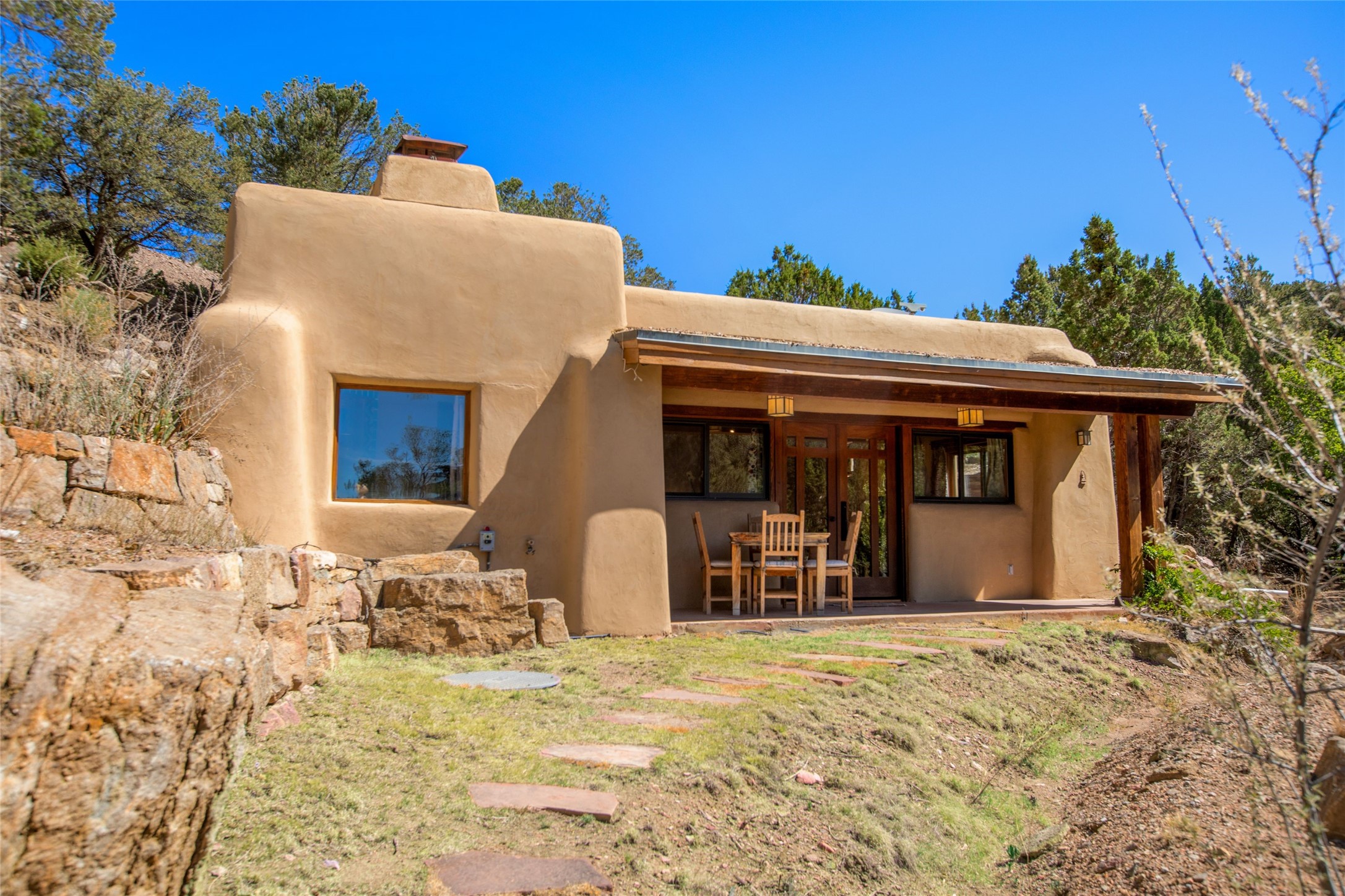 1564 Cerro Gordo Road