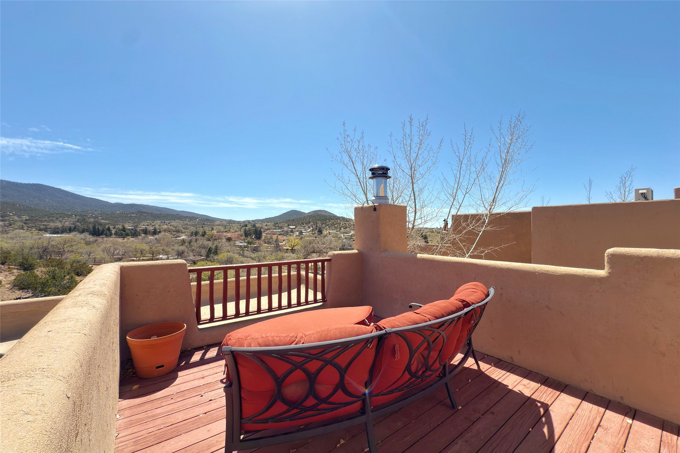 147 Gonzales Road 18