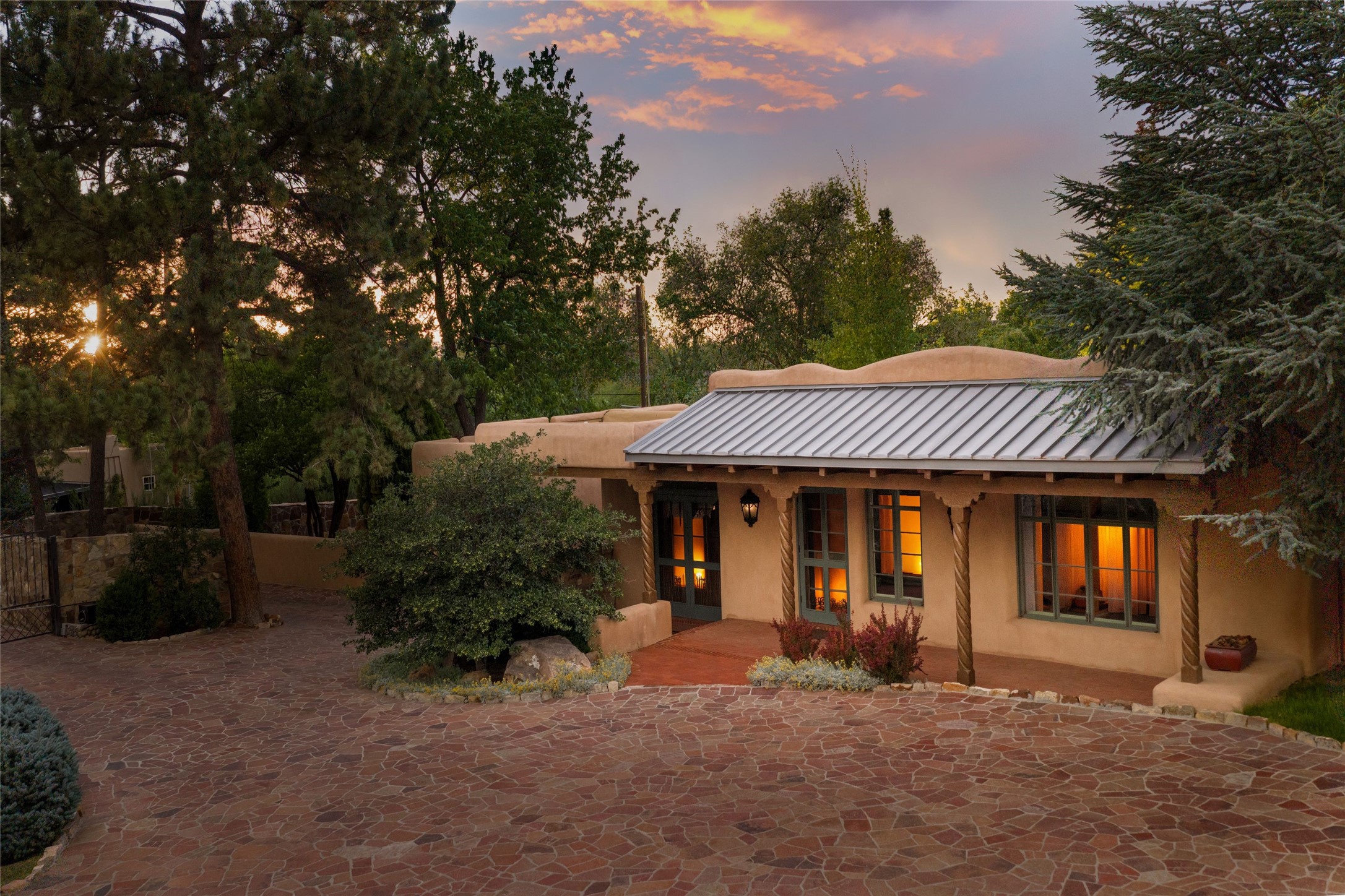 503 Camino Del Monte Sol