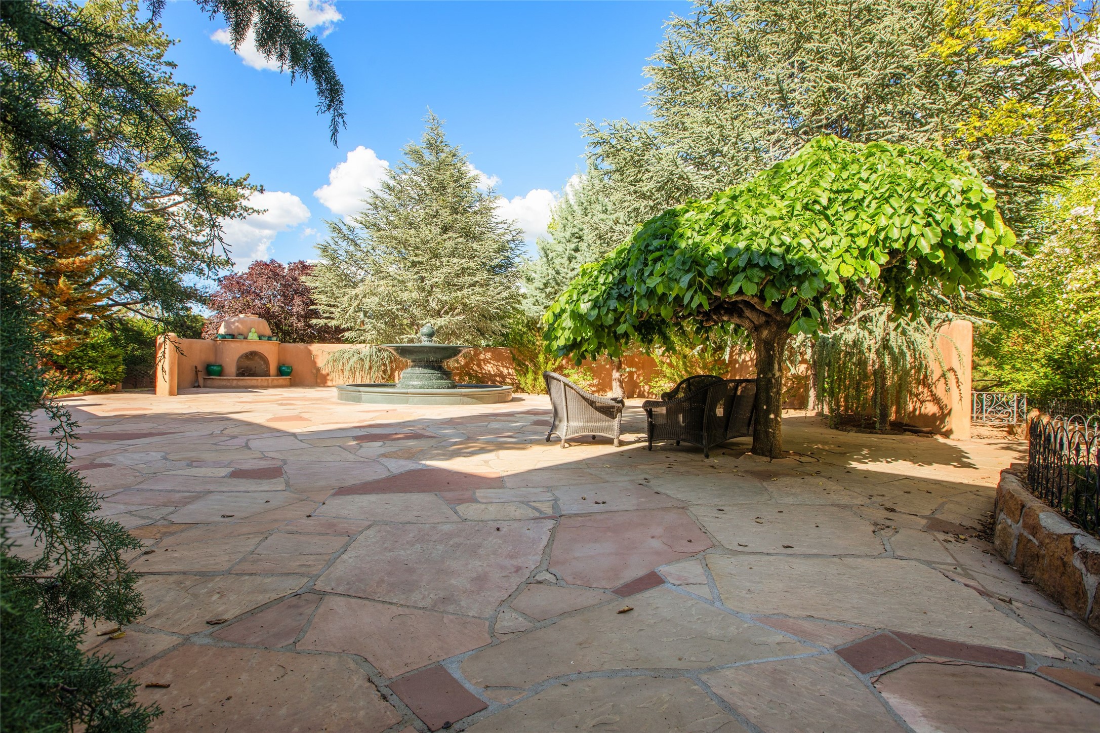 503 Camino Del Monte Sol