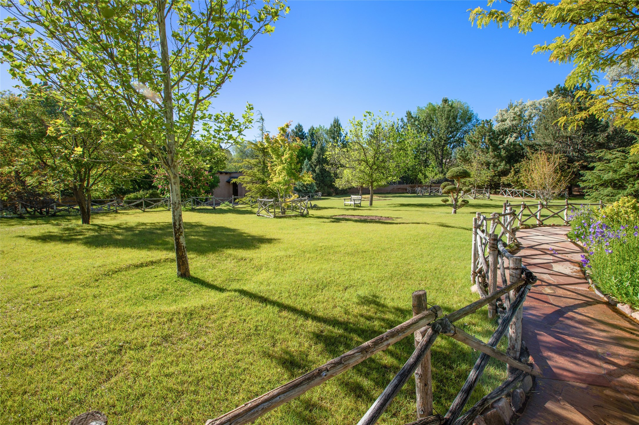 503 Camino Del Monte Sol