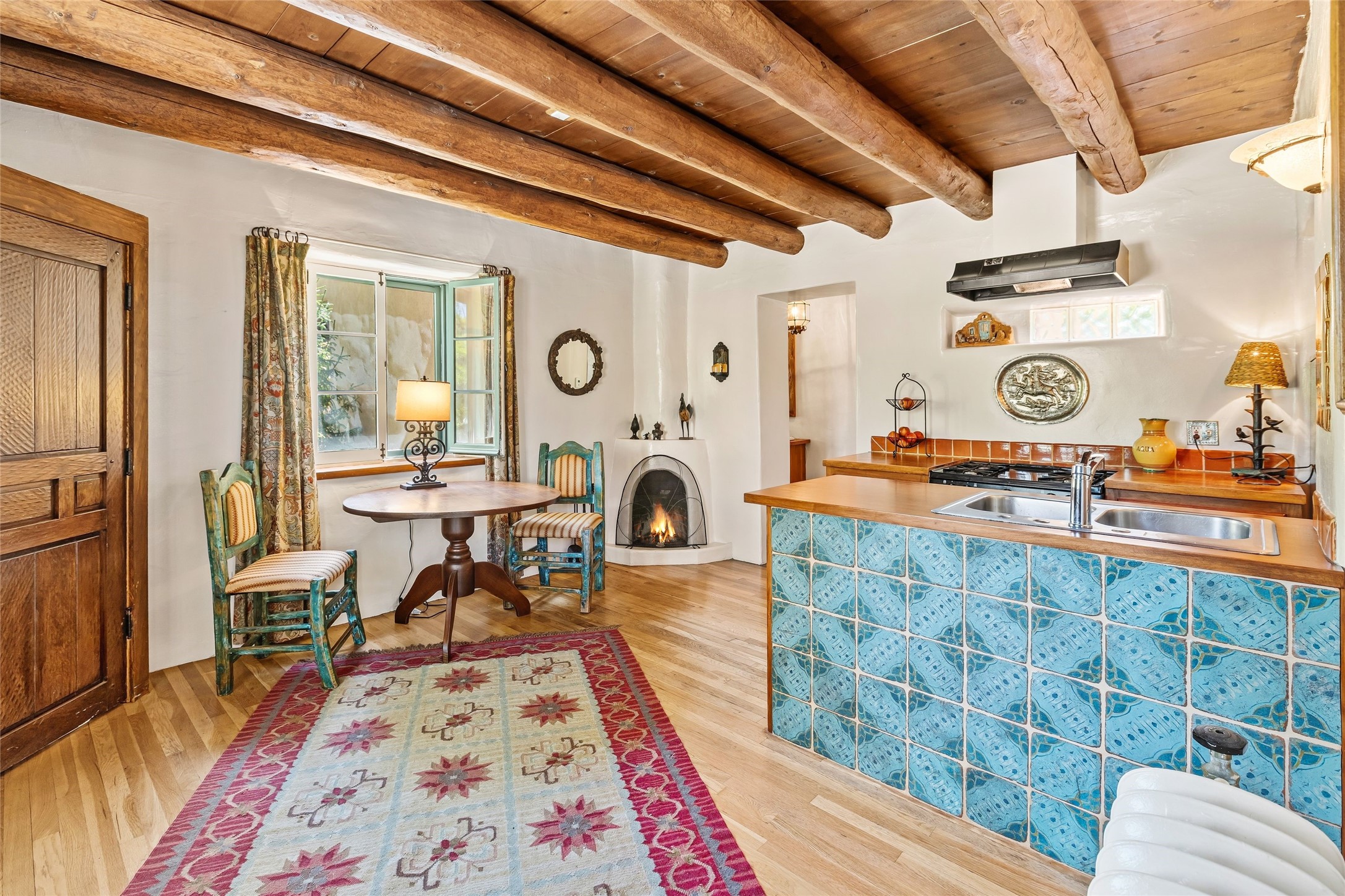 503 Camino Del Monte Sol