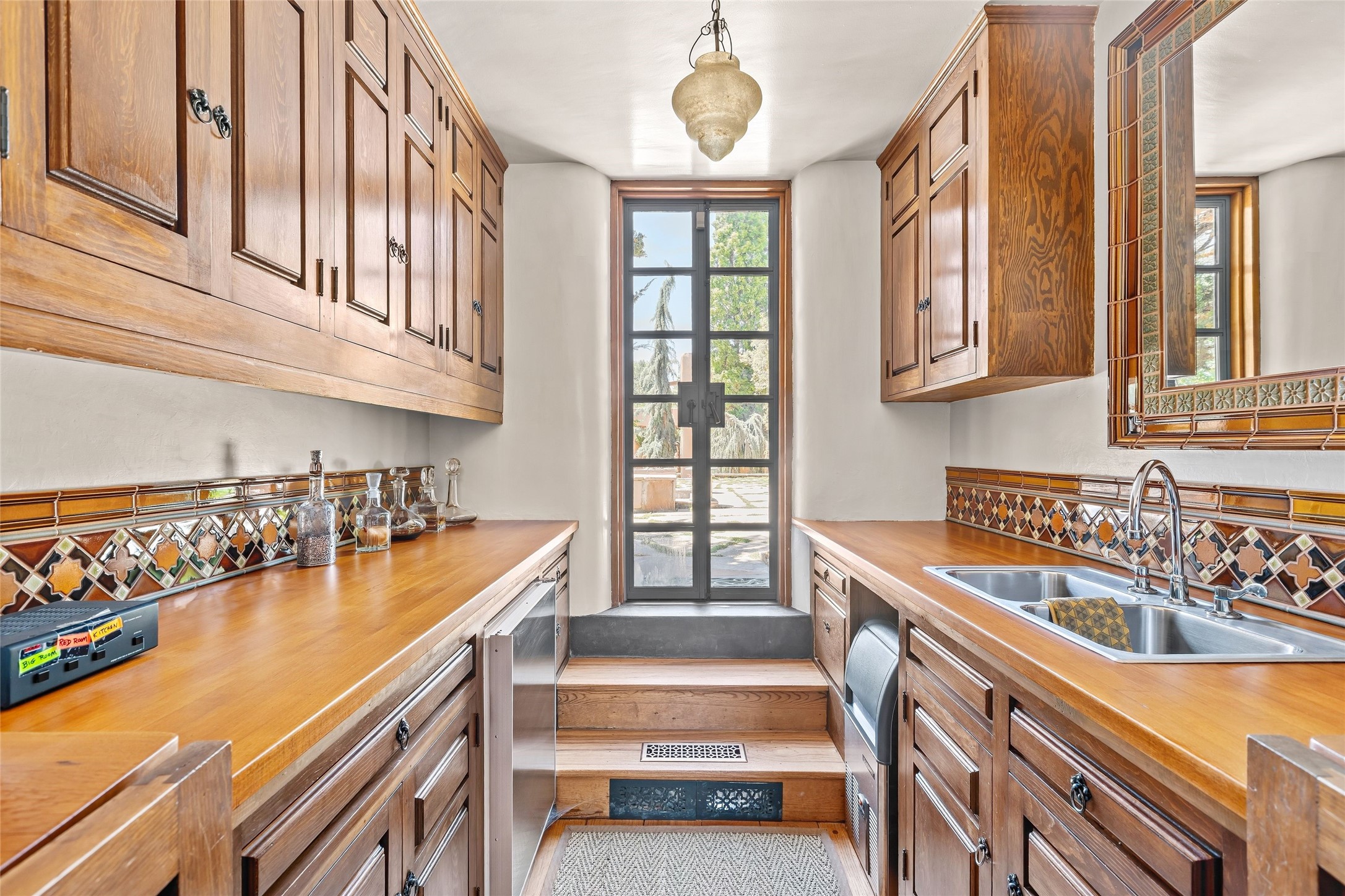 503 Camino Del Monte Sol
