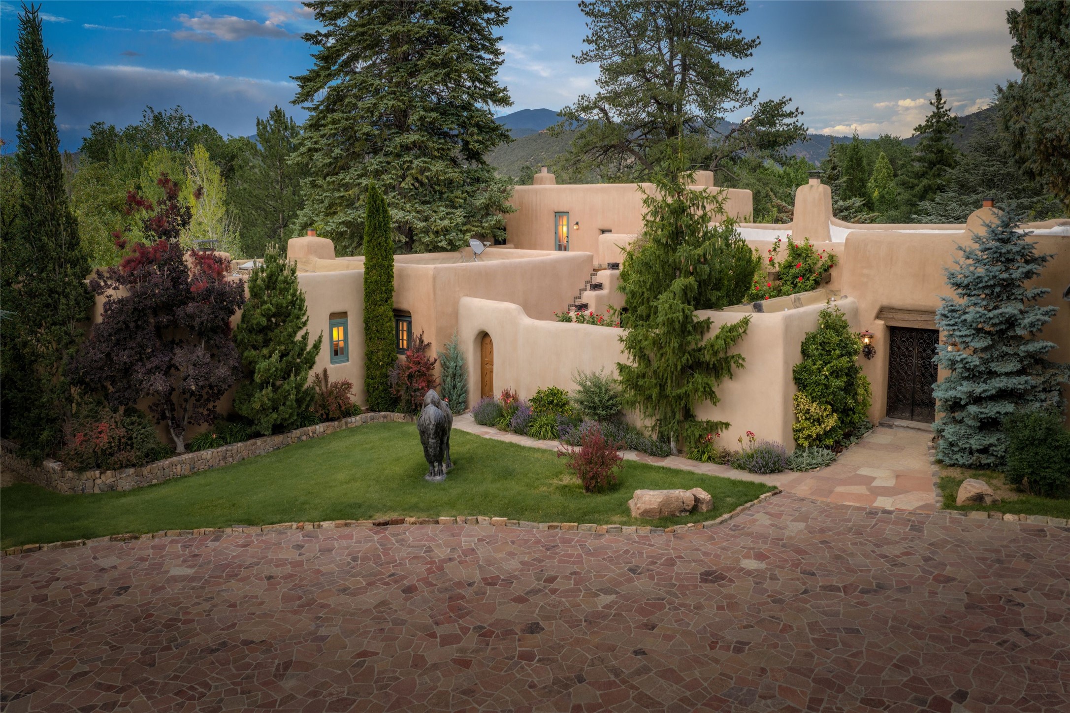 503 Camino Del Monte Sol