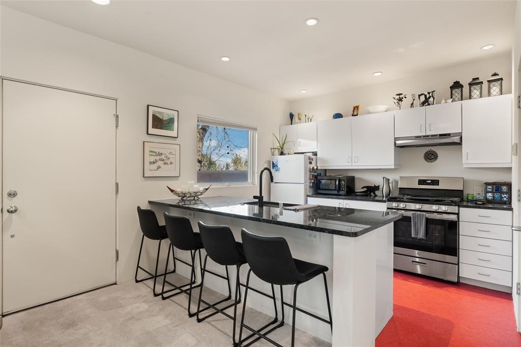 915 Old Santa Fe Trail