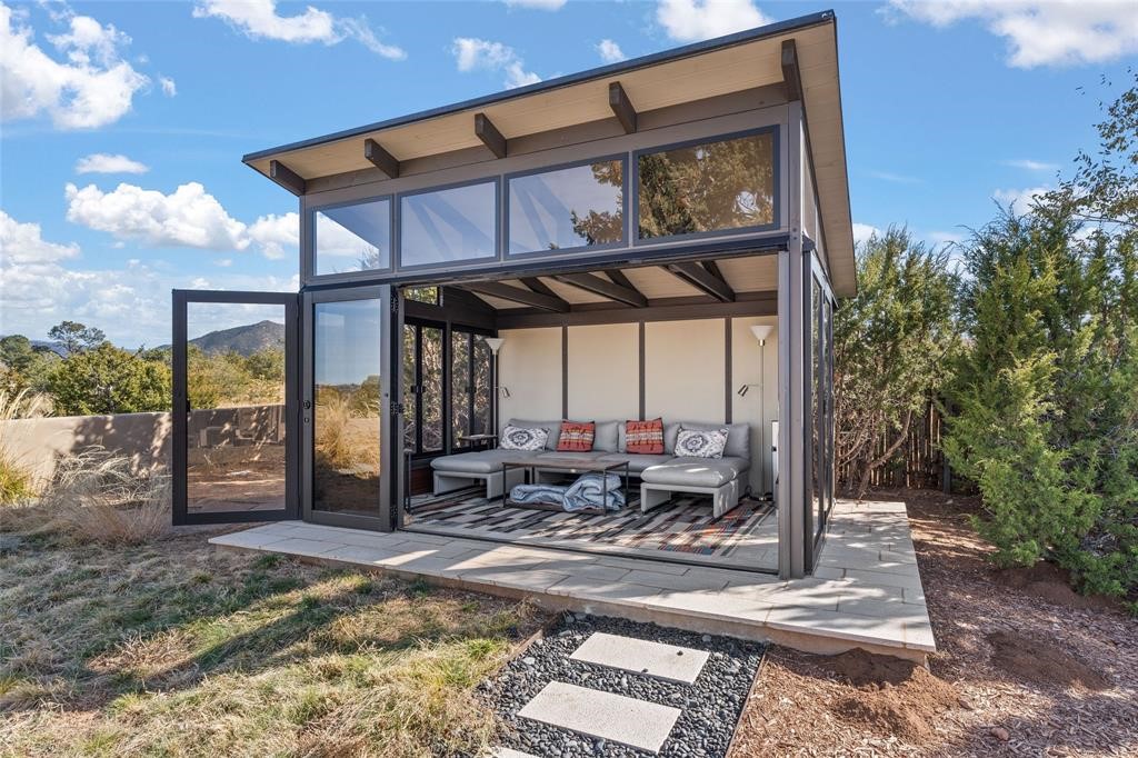 915 Old Santa Fe Trail